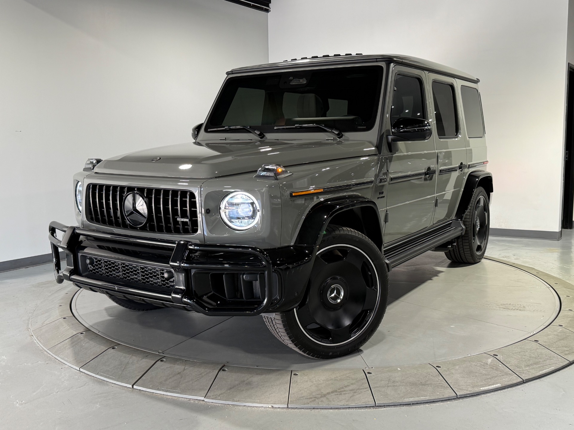 Gray (MANUFAKTUR Arabian Grey) 2026 Mercedes-Benz G-Class SUV / Crossover All-Wheel Drive 9-Speed Automatic