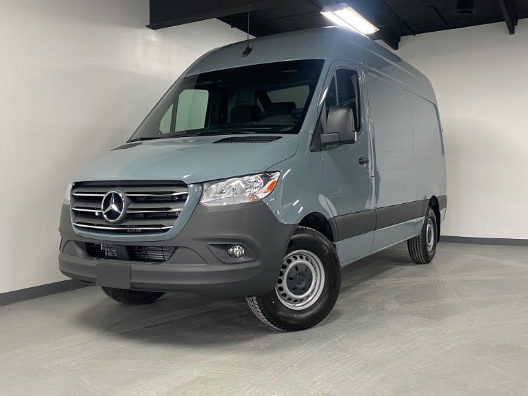 blue gray sprinter