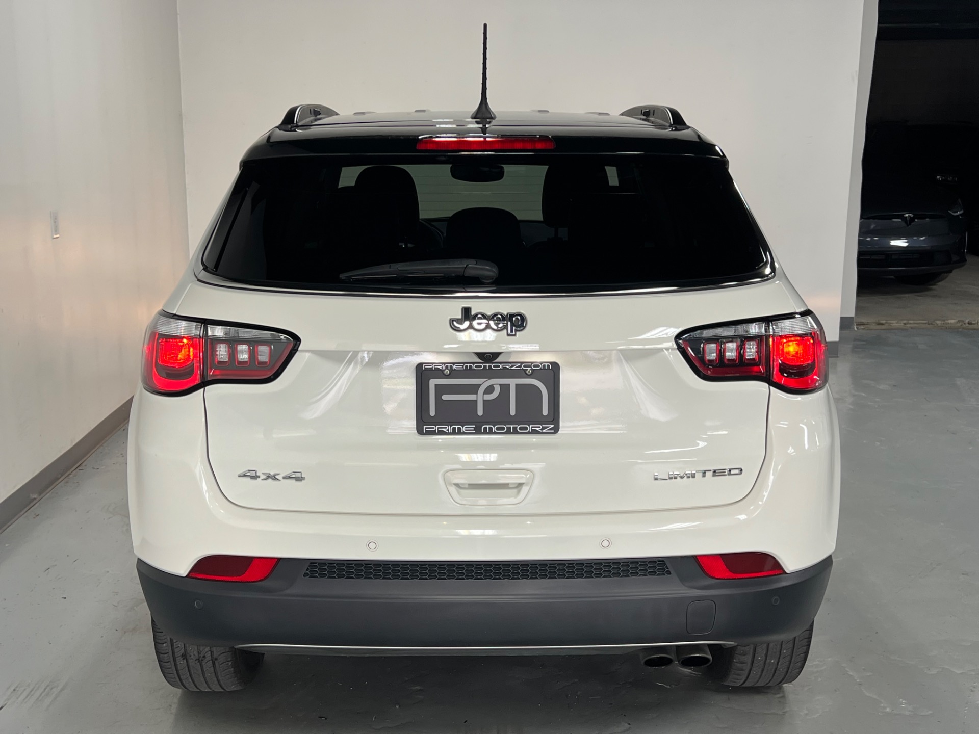 Used 2019 White Clear Coat Jeep Compass LIMITED 4X4 SUV Limited 