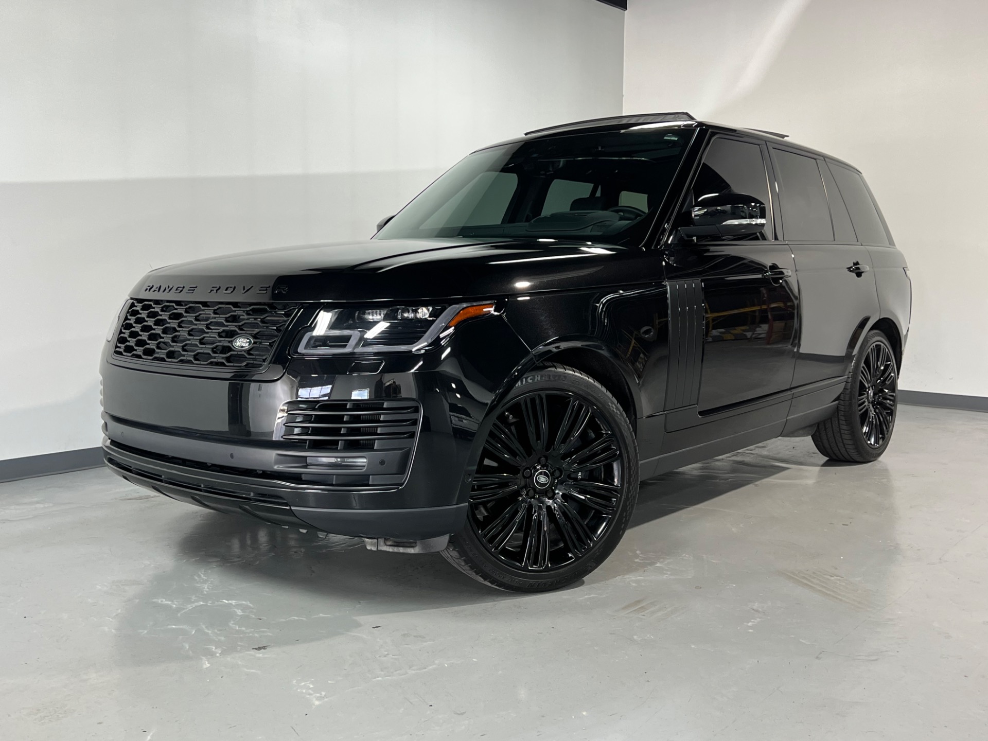 Used 2021 Santorini Black Metallic Land Rover Range Rover P400 HSE