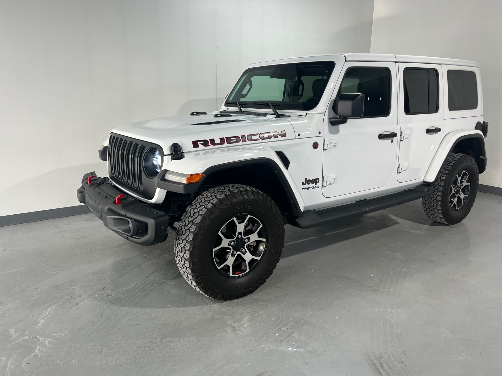 Jeep Rubicon 電動乗用車 ホワイト Wrangler Rubicon 4xe 2021 Jeep Plug-In Electric 4x4 SUV