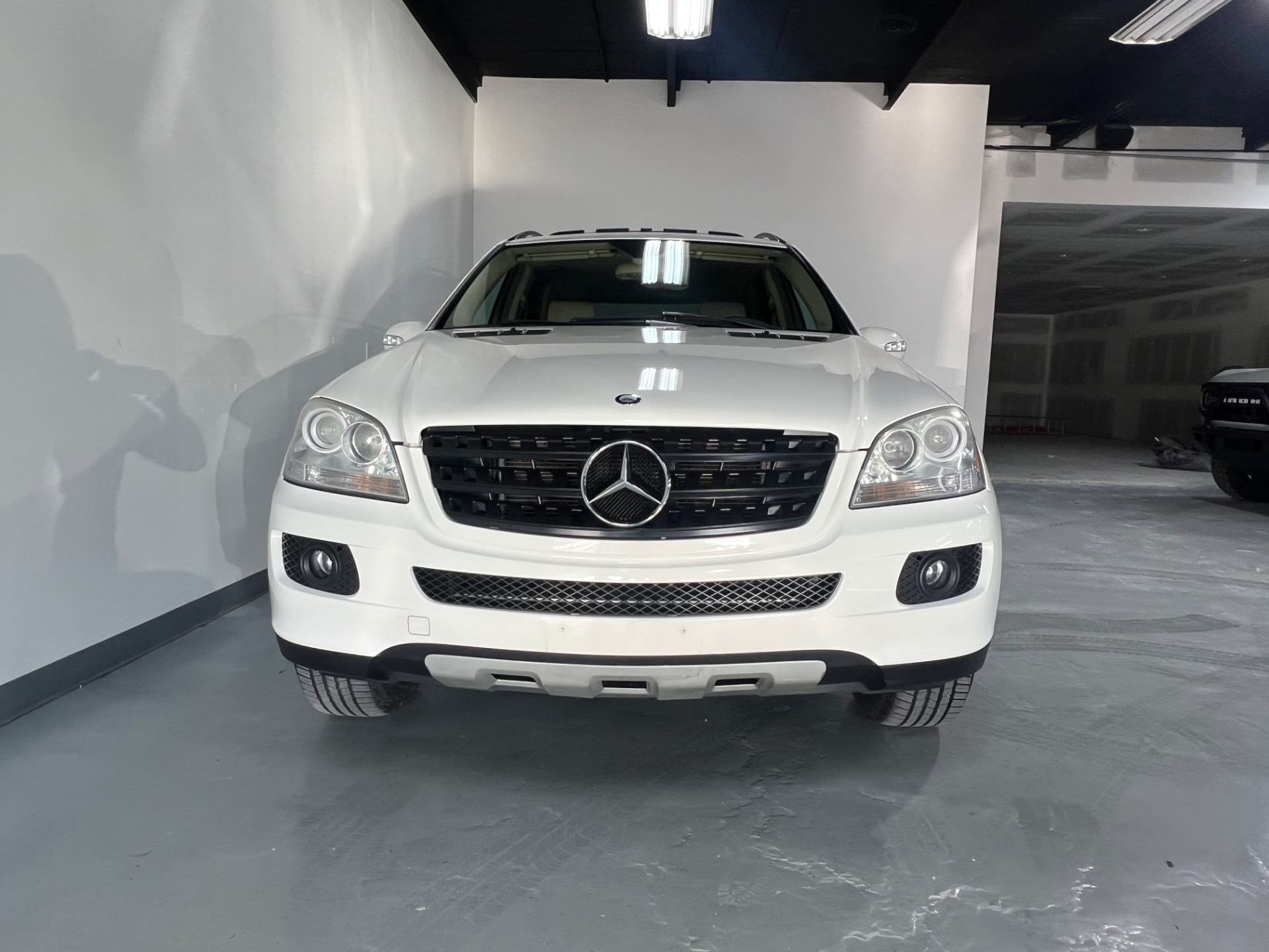 Used 2006 Alabaster White Mercedes-Benz M-Class ML350 4MATIC SUV