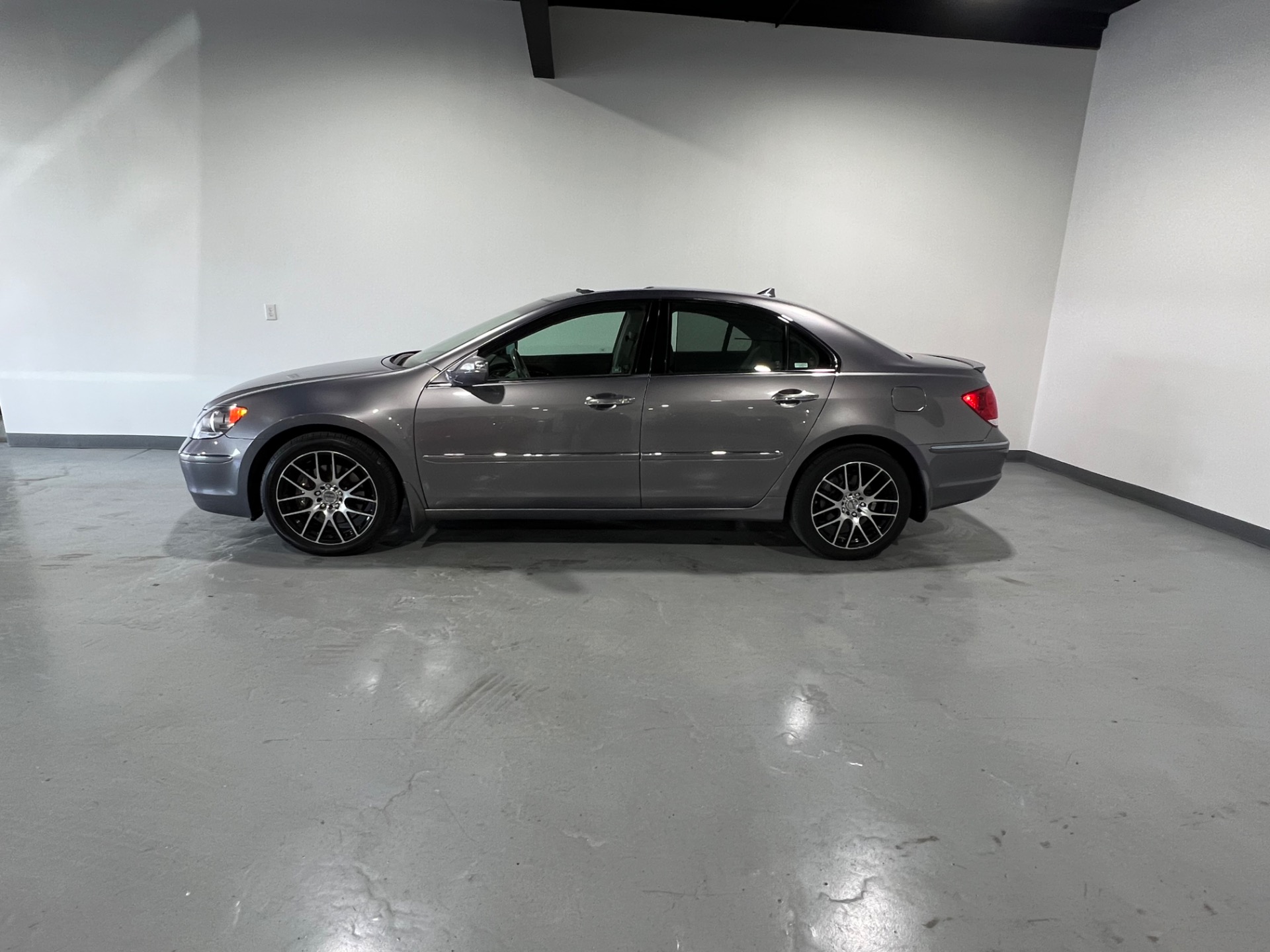 Used 2006 Celestial Silver Metallic Acura RL SH sedan AWD SH-AWD w