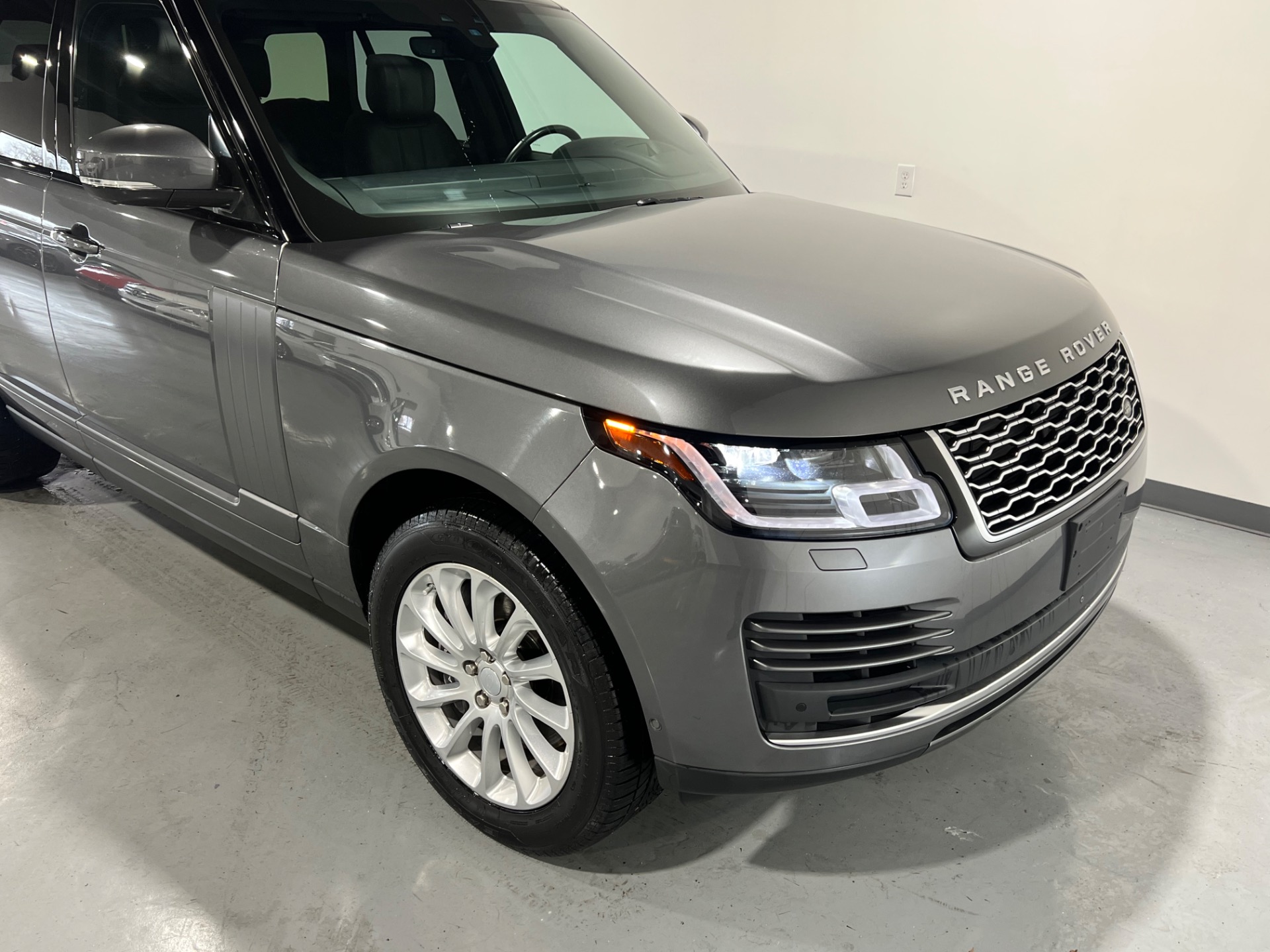 Used 2018 Corris Grey Metallic Land Rover Range Rover HSE AWD HSE