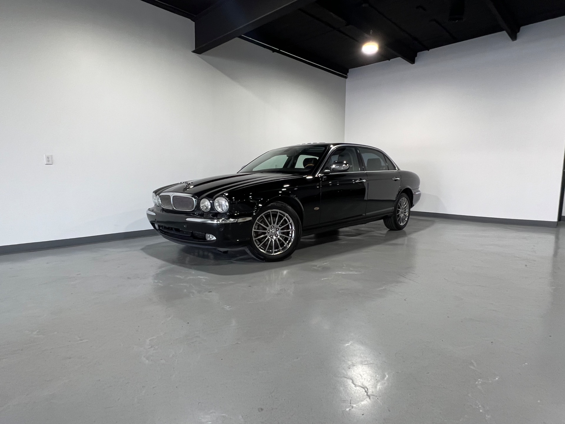 Used 2007 Ebony Jaguar XJ-Series XJ8 L 4DR SEDAN XJ8 L For