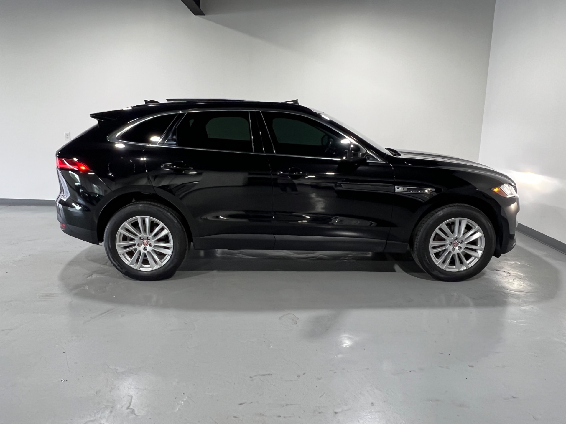 Sitemapcdatahttpswudinf Inetcom2017 Jaguar F Pace 35t Prestige Awd