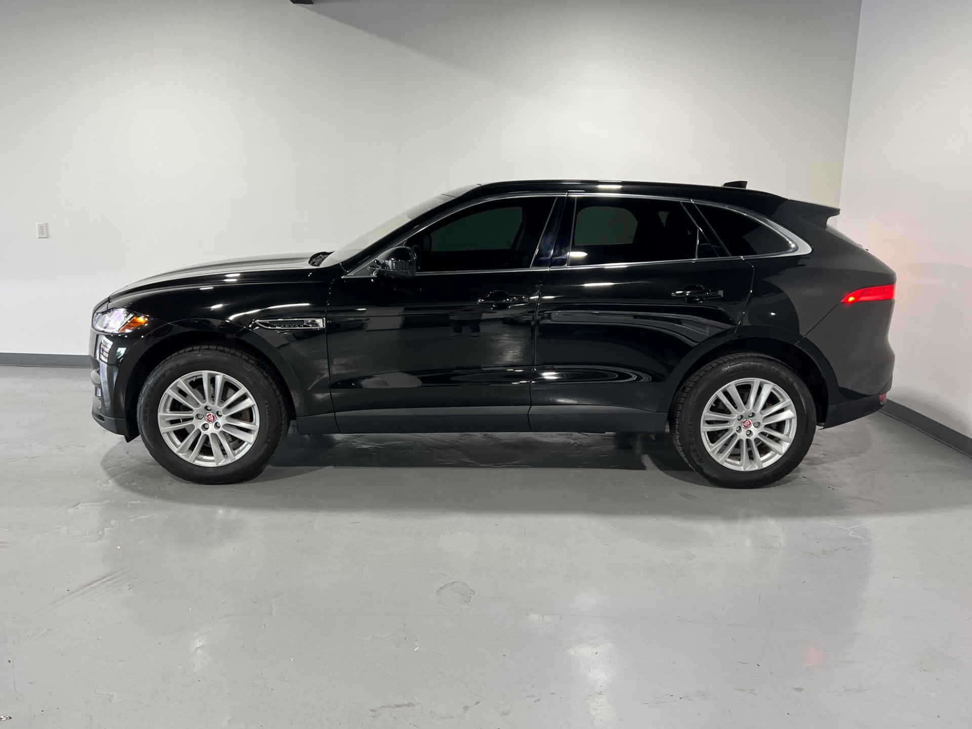 Sitemapcdatahttpsomobeldreferenzcomelegant 2017 Jaguar F Pace 35t Prestige Awd Gallery