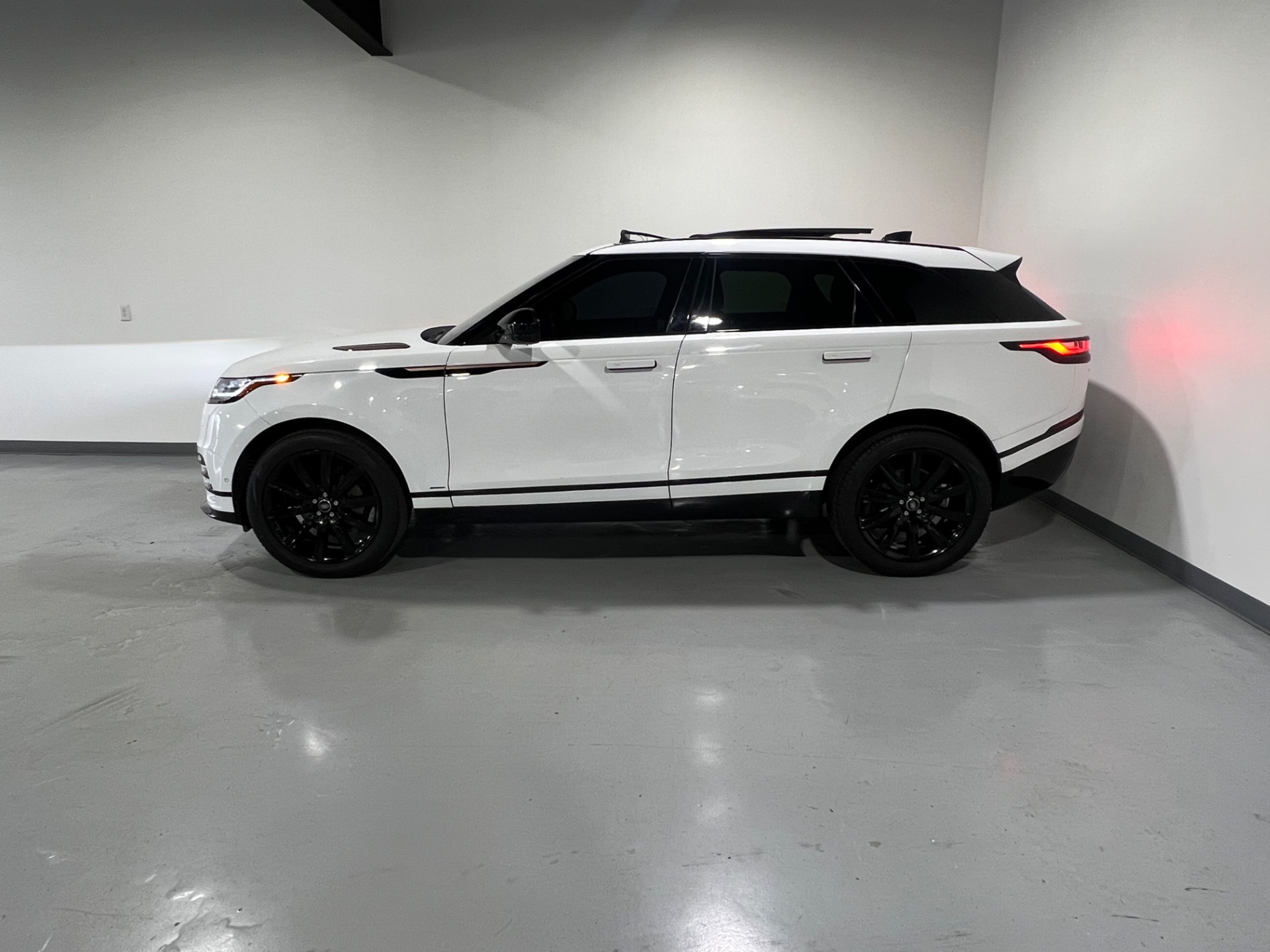 2018 range rover clearance velar for sale