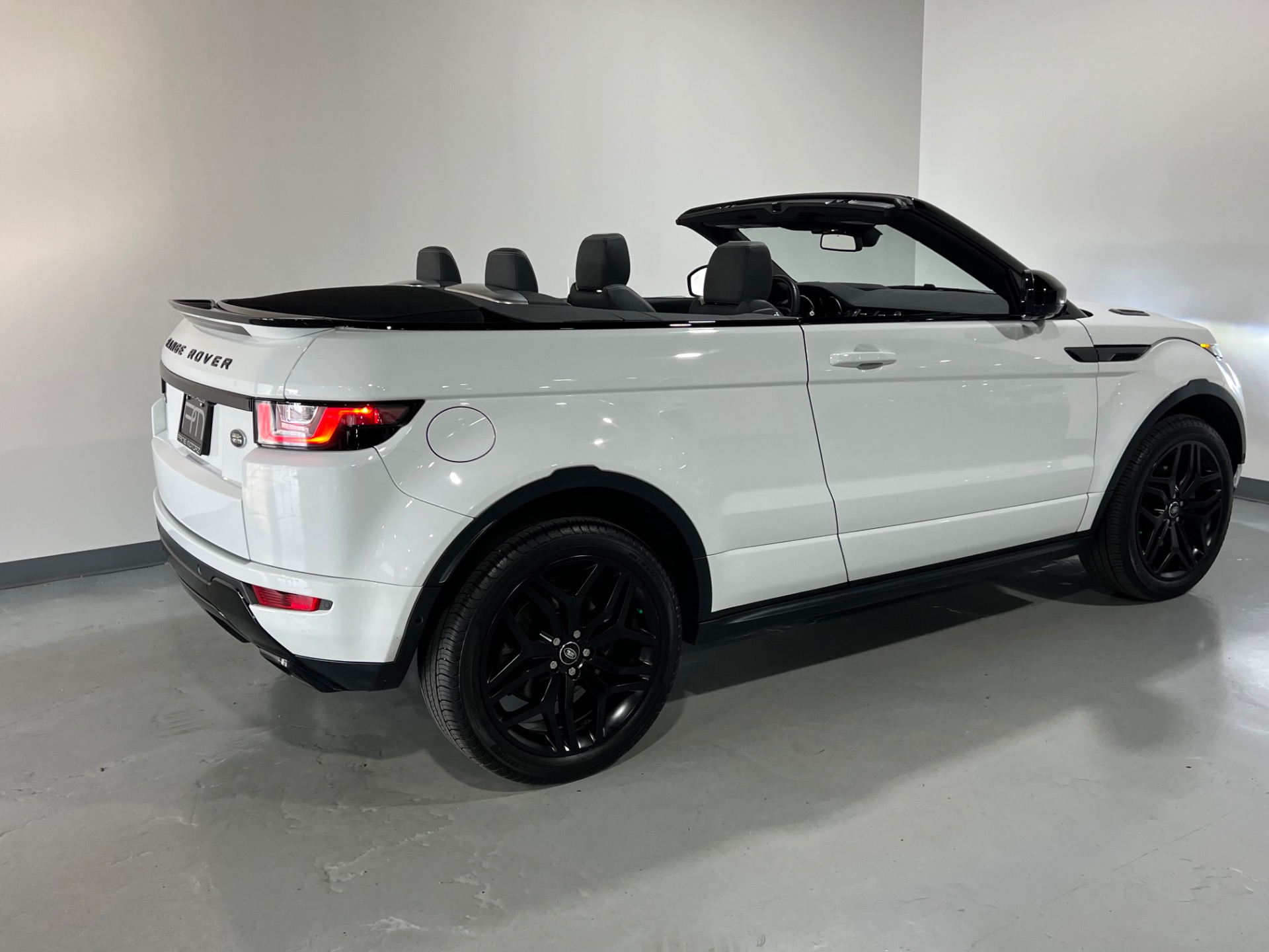 Used 2019 Fuji White Land Rover Range Rover Evoque HSE DYNAMIC 2DR  Convertible AWD HSE Dynamic For Sale (Sold) | Prime Motorz Stock #4387