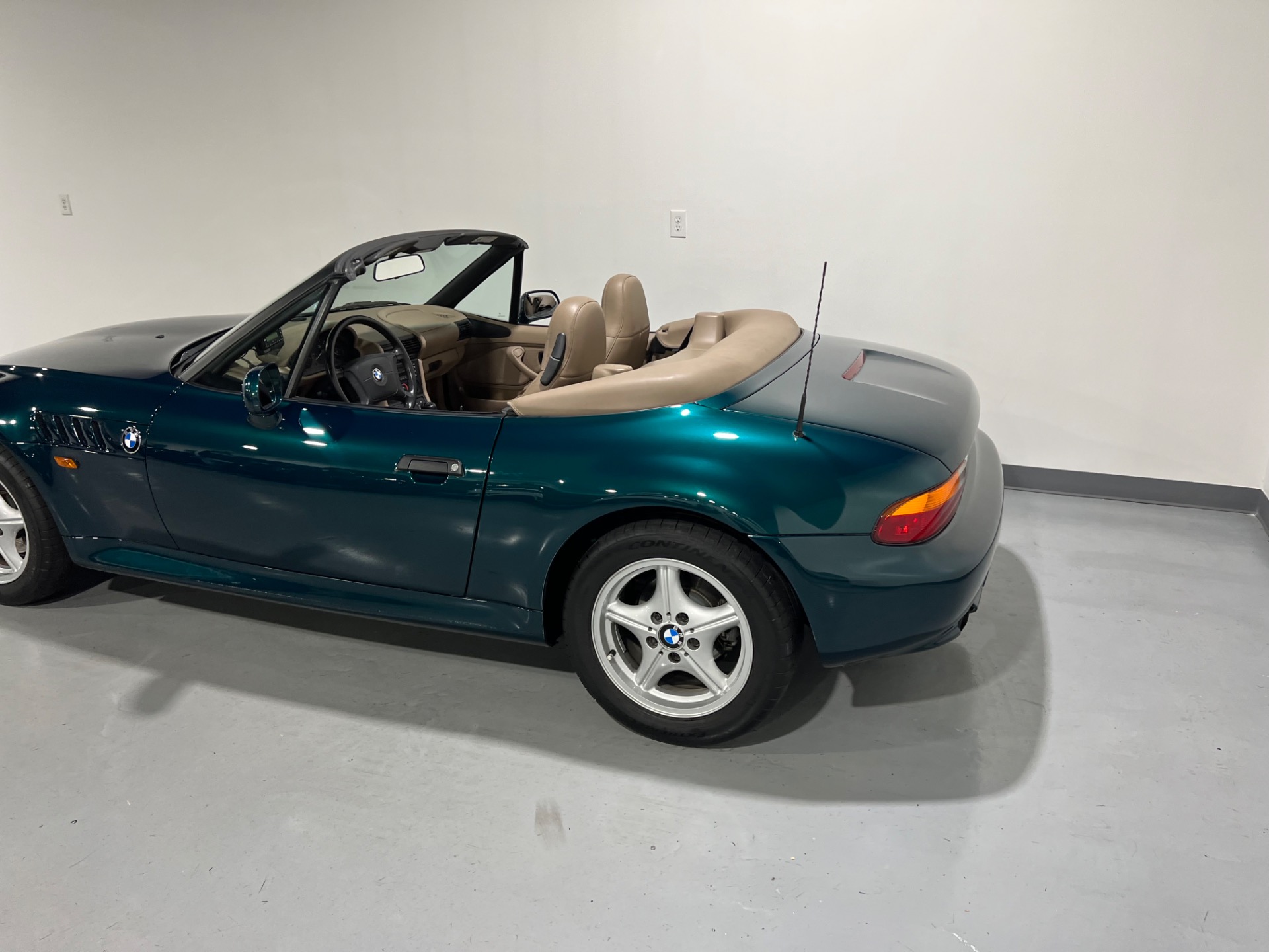 Used 1997 Green Metallic BMW Z3 1.9L CONVERTIBLE 1.9 For Sale