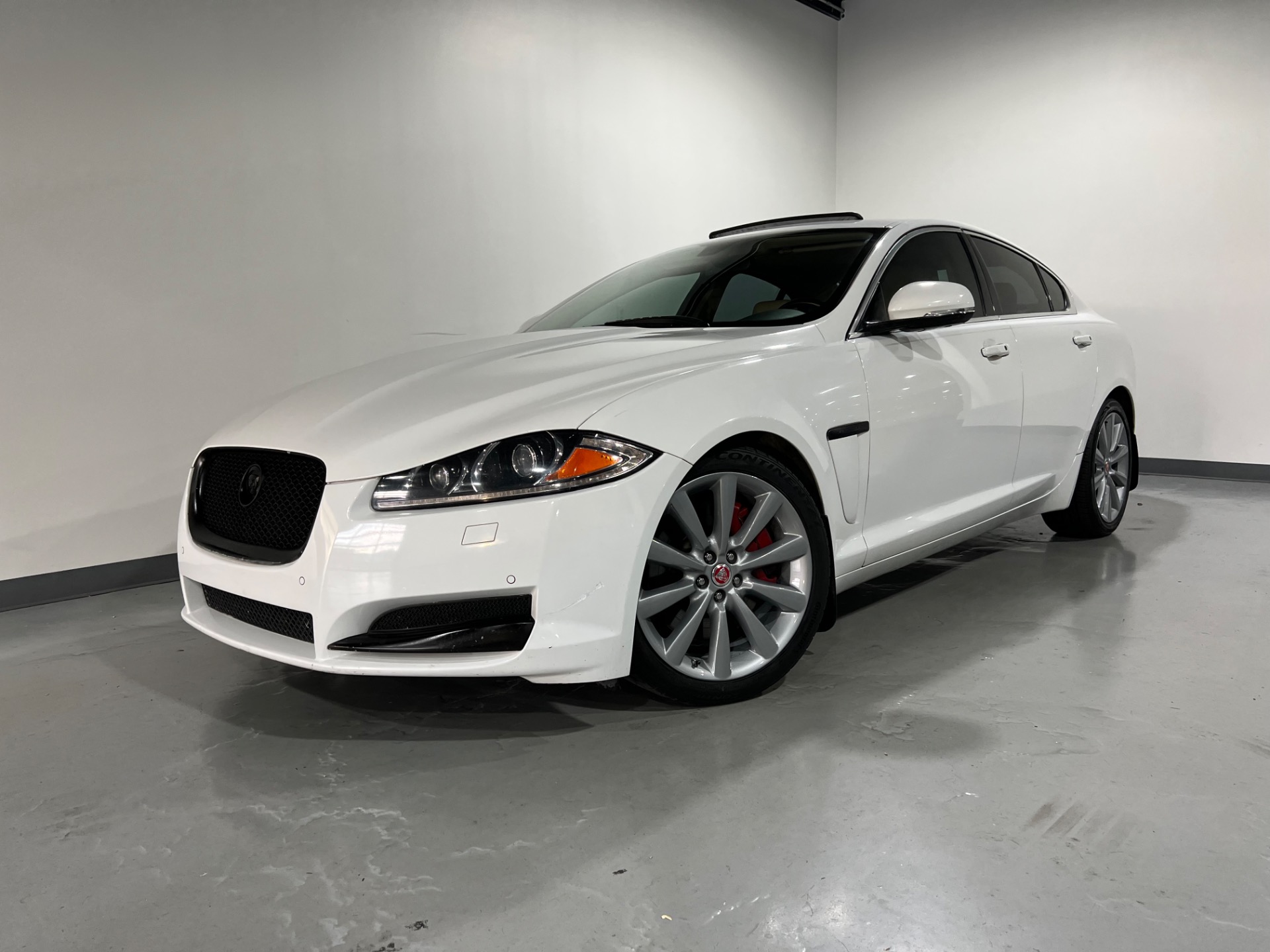 Used 2014 Polaris White Jaguar XF 3.0 3.0 For Sale (Sold) | Prime