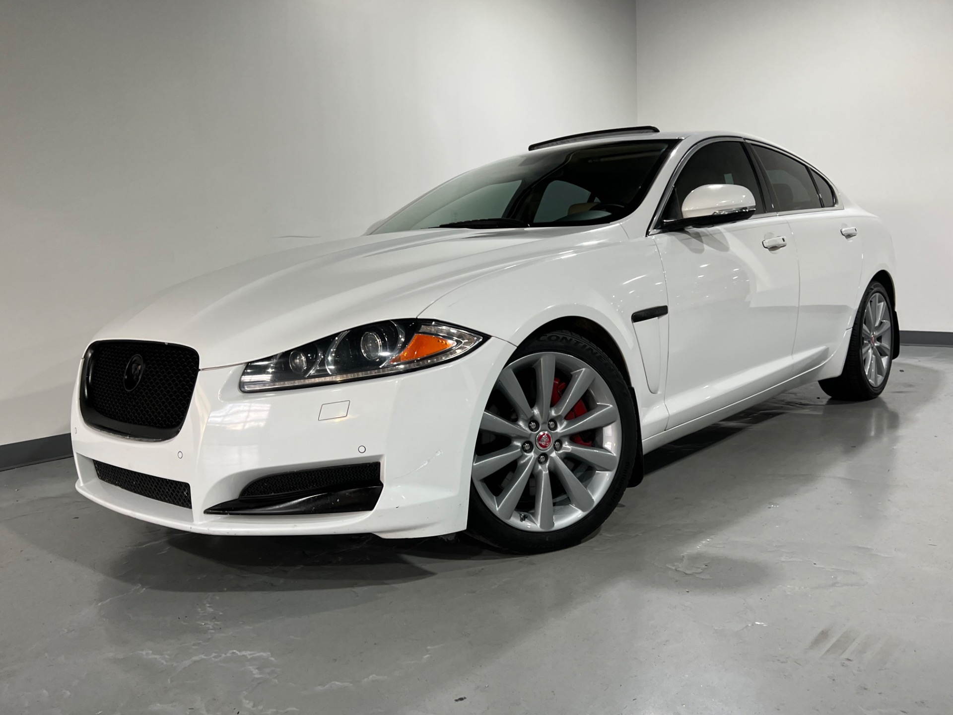 Used 2014 Polaris White Jaguar XF 3.0 3.0 For Sale (Sold) | Prime