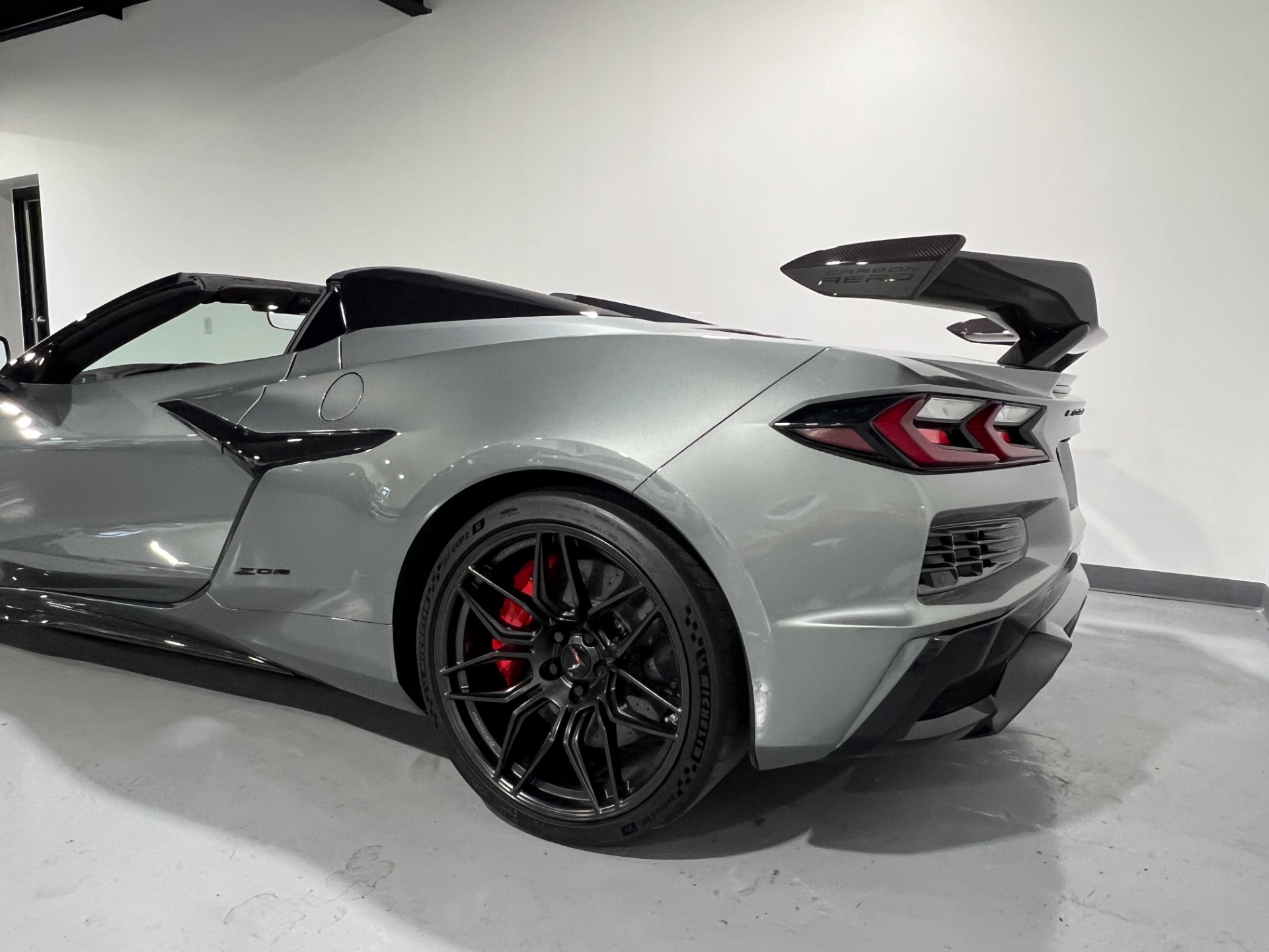 Used 2023 Hypersonic Gray Metallic Chevrolet Corvette Z06 3LZ