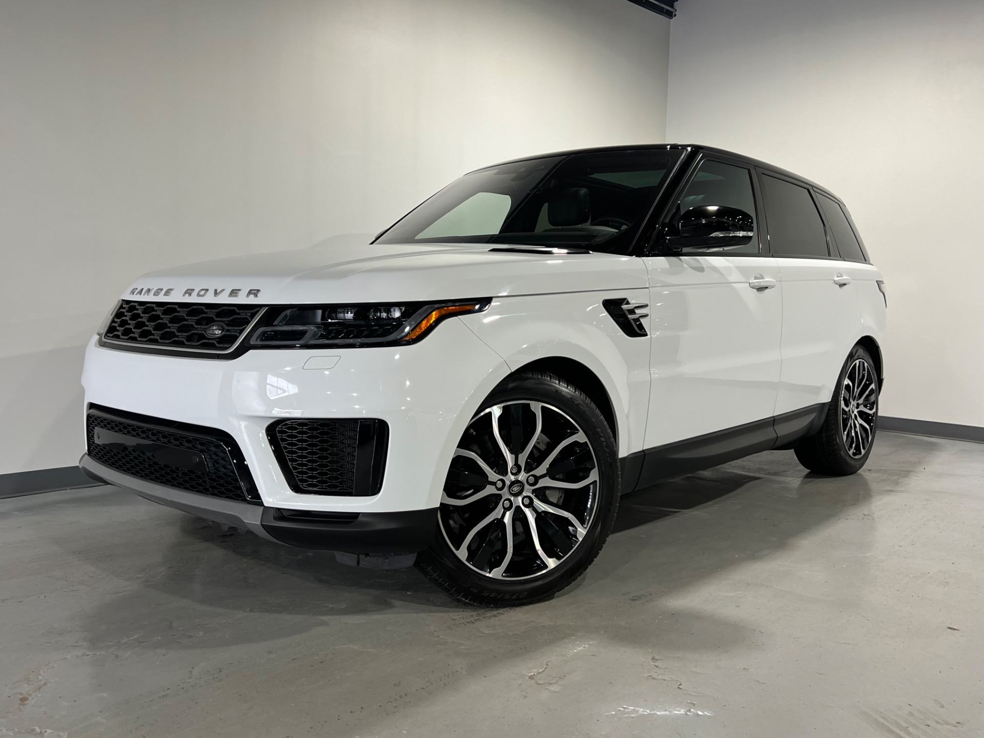Used 2020 Fuji White Land Rover Range Rover Sport SE For Sale
