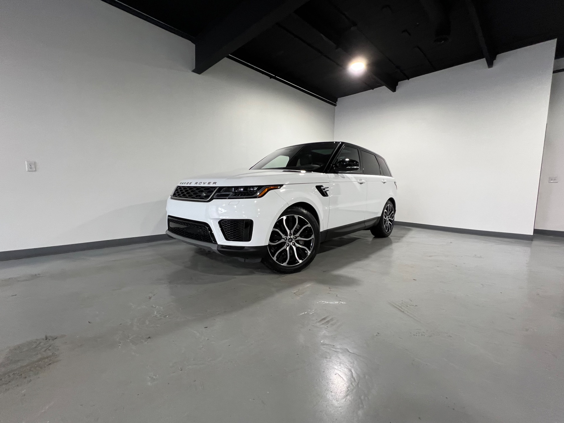 Used 2020 Fuji White Land Rover Range Rover Sport SE For Sale