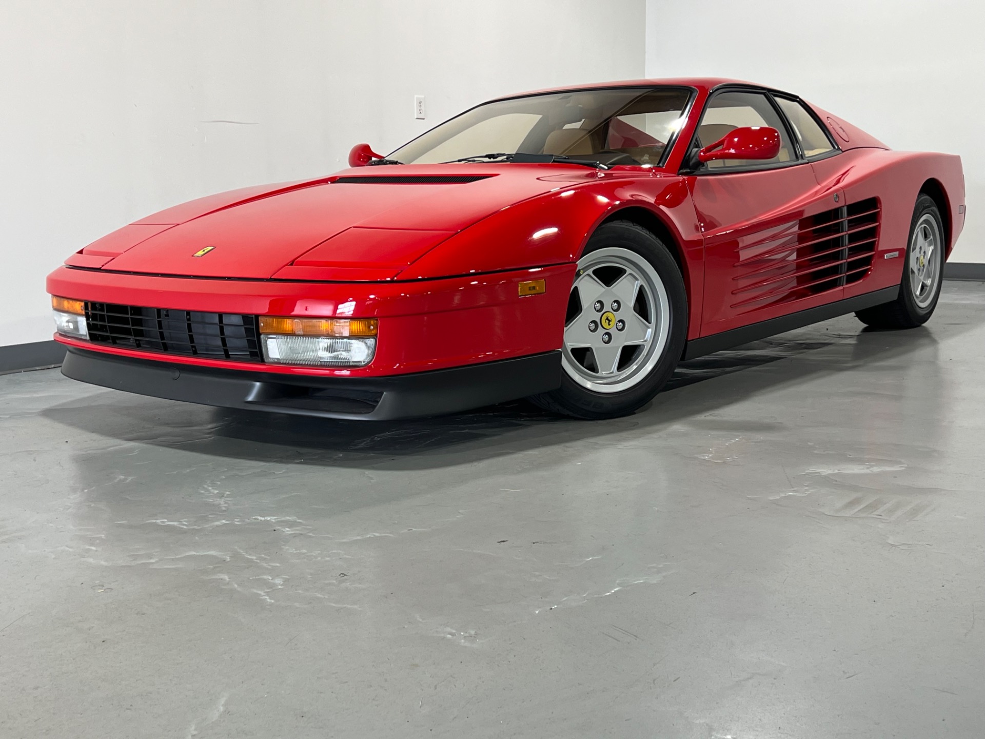 Used 1988 ROSSO CORSA FERRARI TESTAROSSA 2DR COUPE 5 SPEED