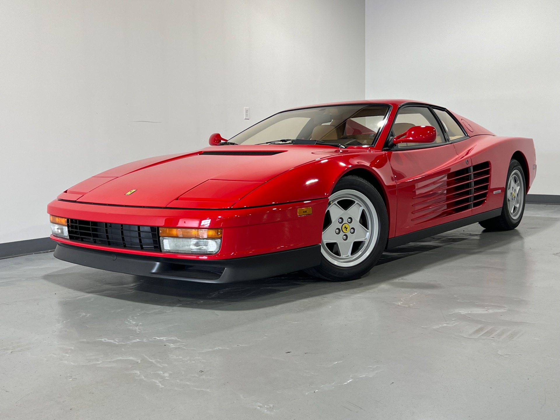 Used 1988 ROSSO CORSA FERRARI TESTAROSSA 2DR COUPE 5 SPEED MANUAL