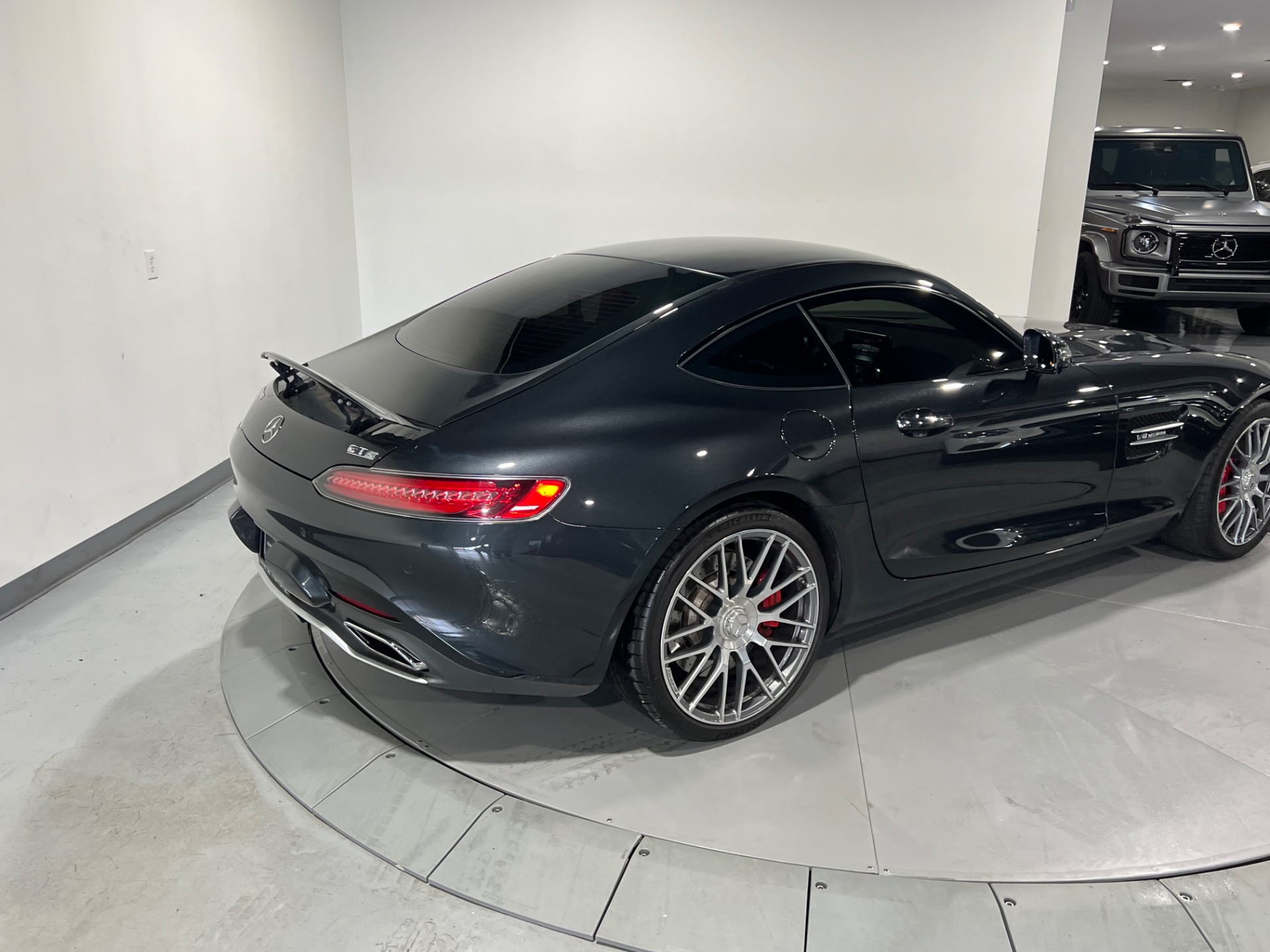 Mercedes AMG GT S Coupé 2016 Noir Norev 1/43 B66960435 - Neuf
