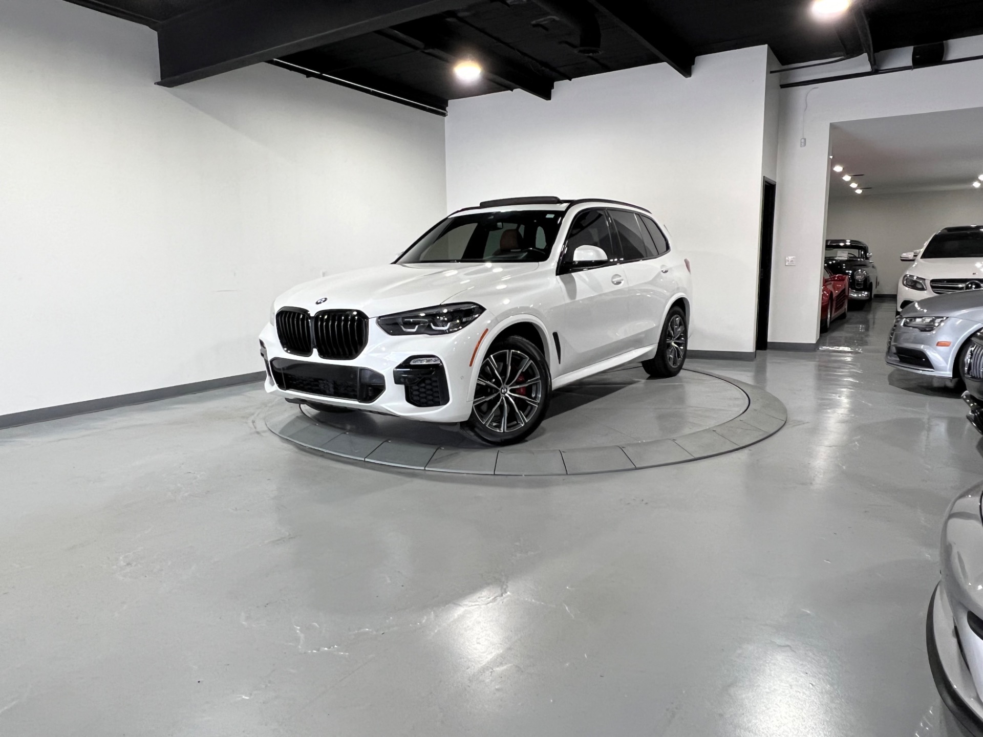 Used 2021 Mineral White Metallic BMW X5 40I XDRIVE 4DR M SPORT