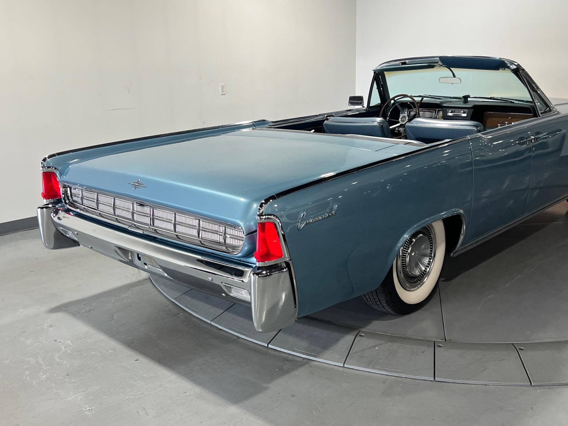 Used 1963 Blue-Metallic Lincoln Continental Sedan Convertible For
