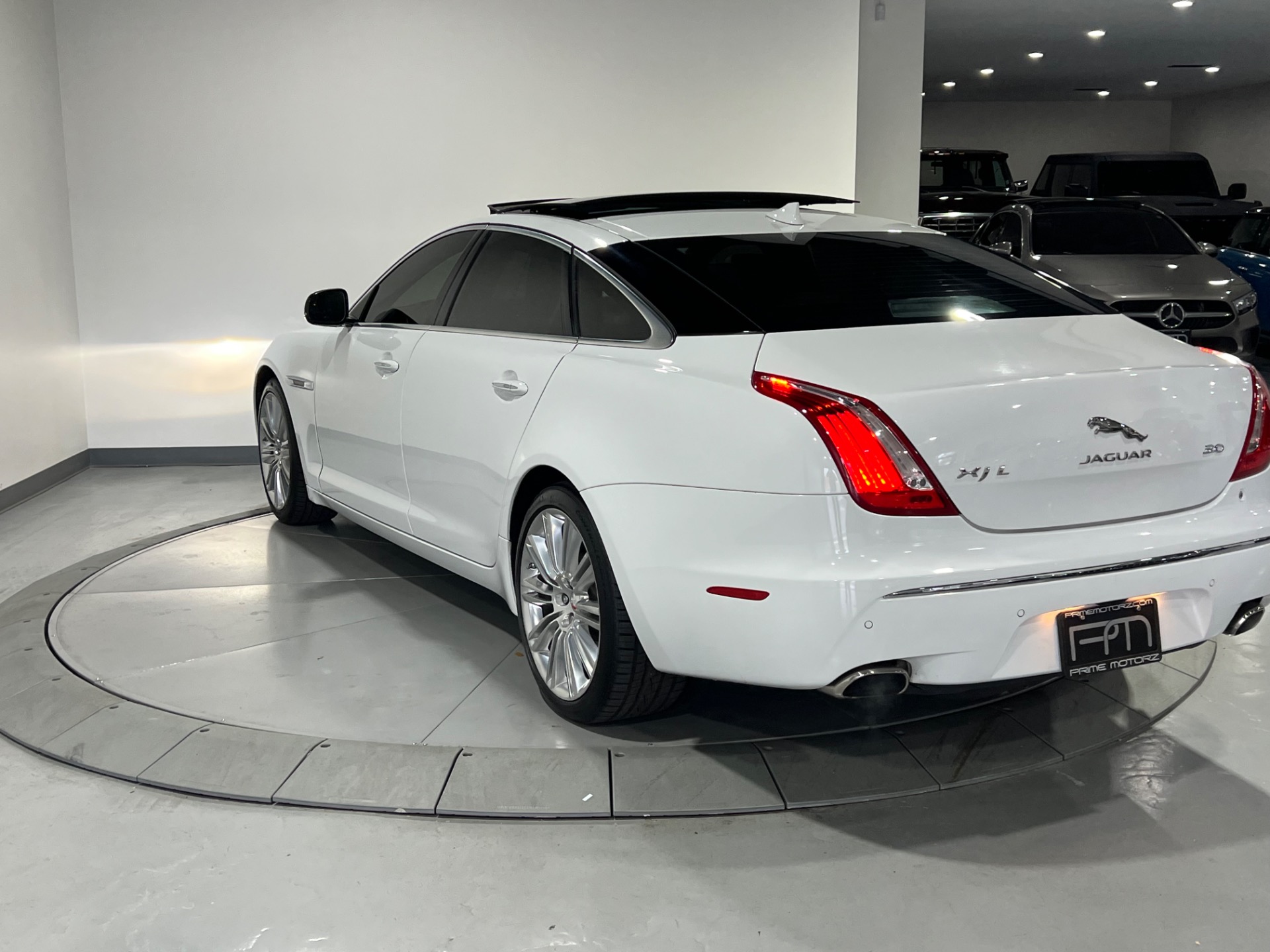 Amazing 2015 Jaguar Xjl For Sale Photos