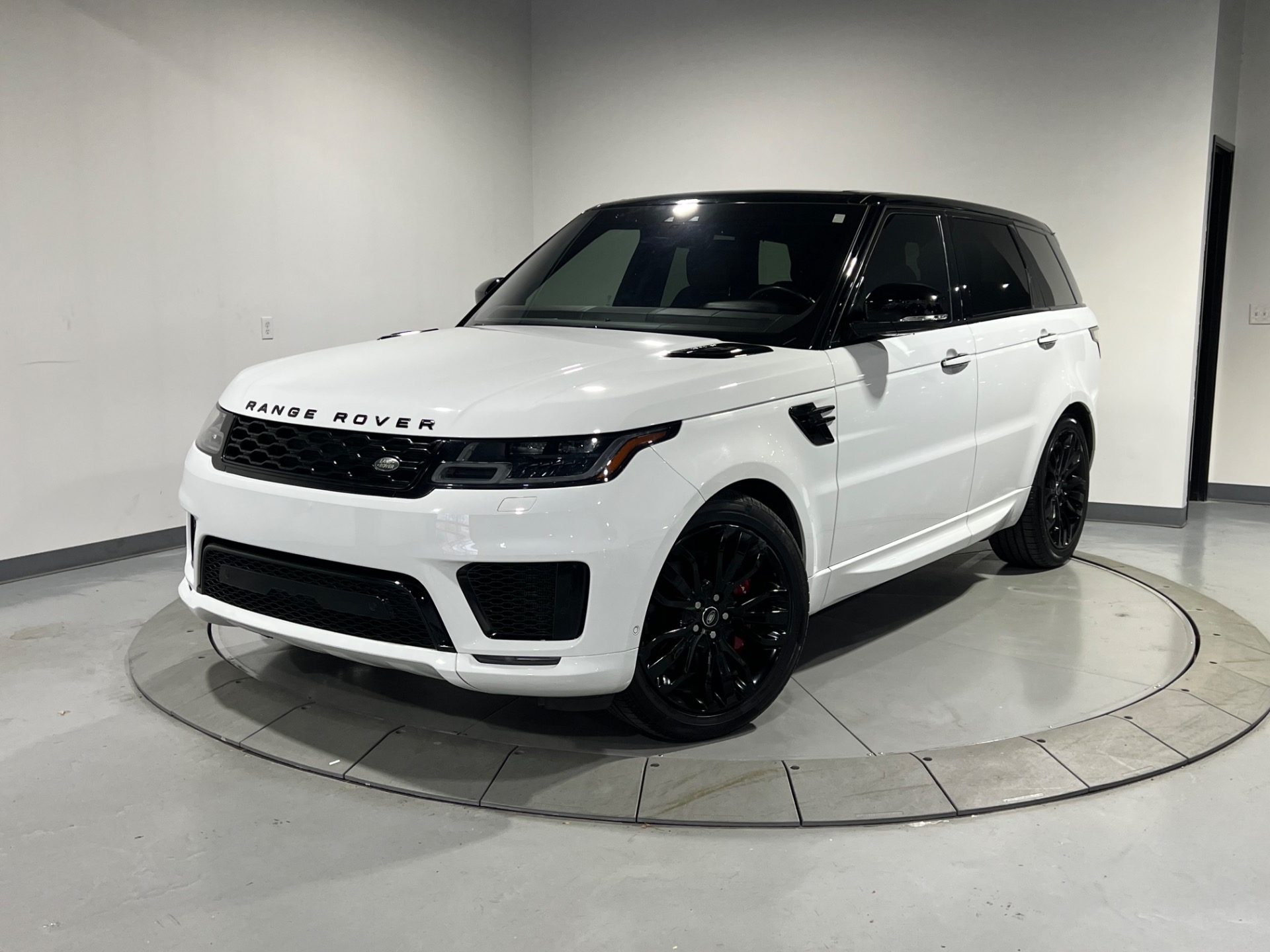 Fuji White Range Rover