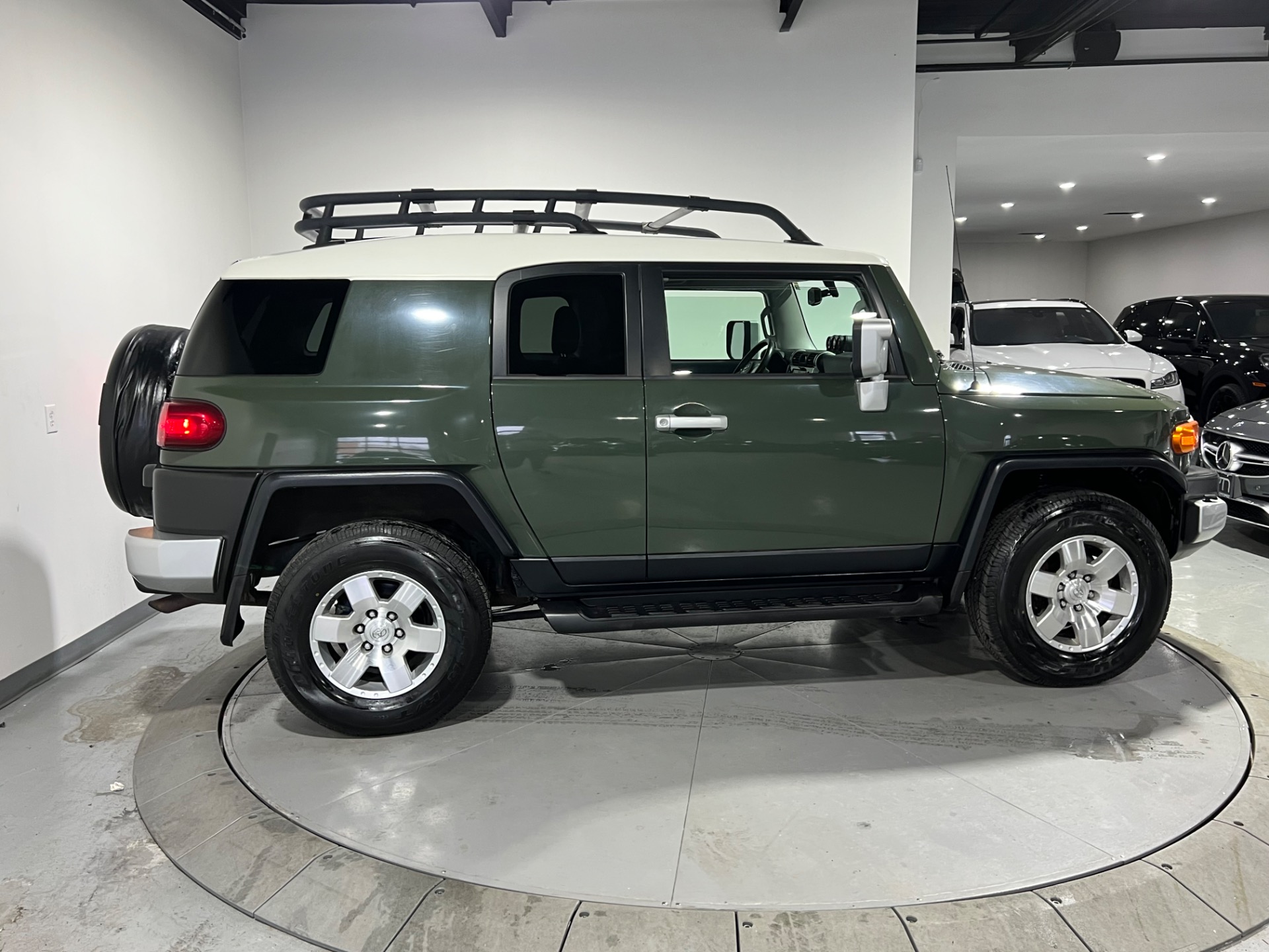 Used 2010 Army Green Toyota FJ Cruiser 4x4 For Sale (Sold) | Prime ...