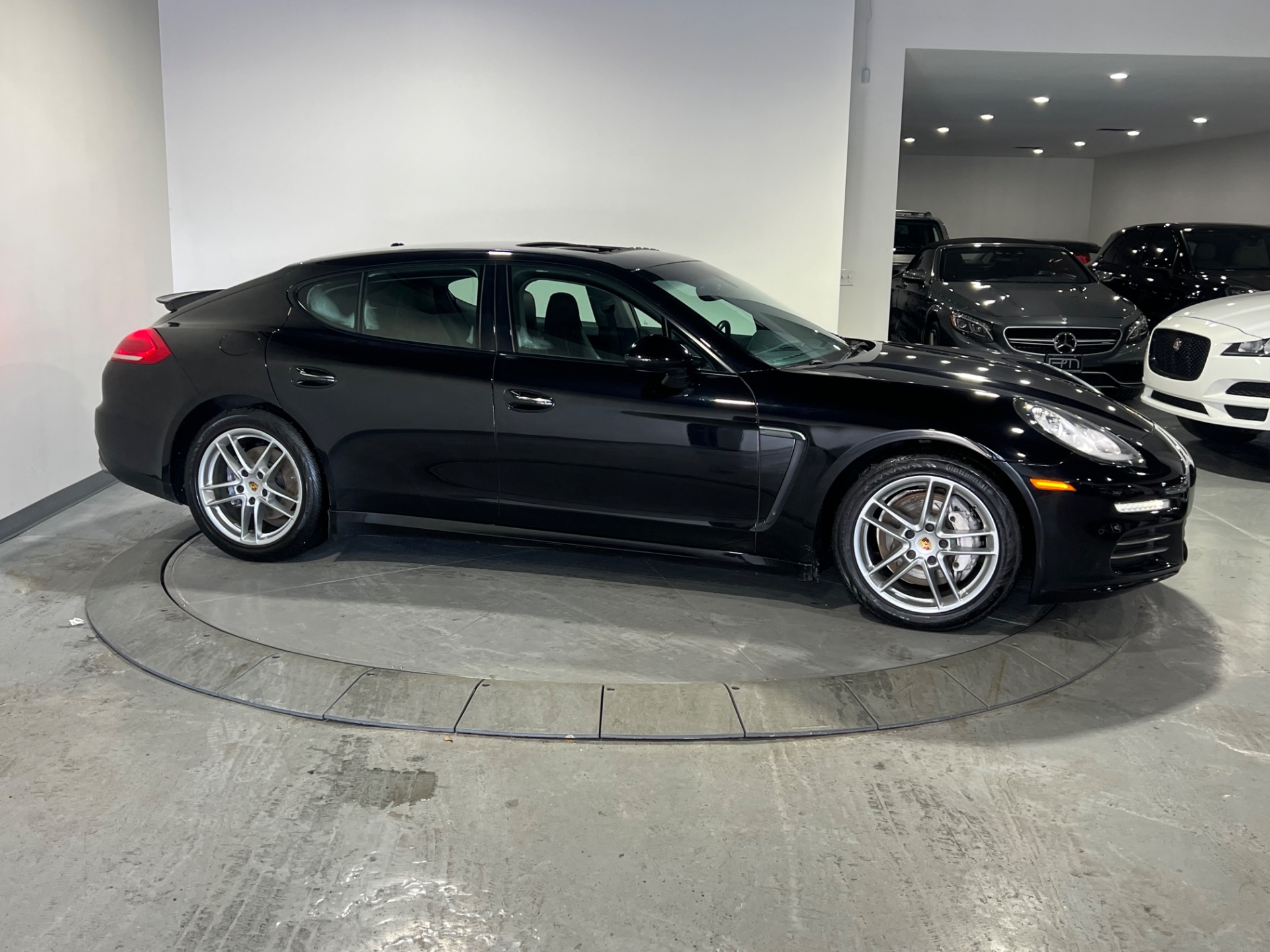 used-2015-black-porsche-panamera-4-awd-4-for-sale-sold-prime-motorz