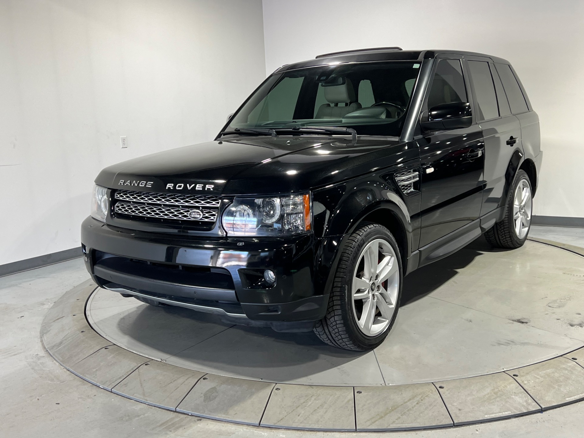 Used 2013 Santorini Black Metallic Land Rover Range Rover Sport ...