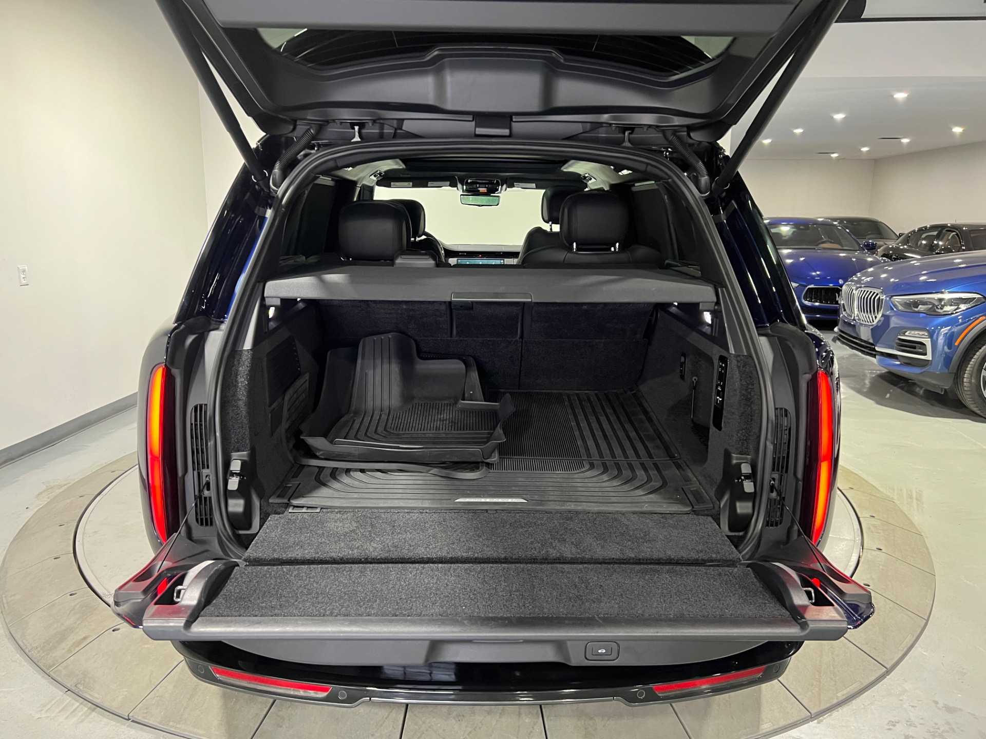 Used 2023 Portofino Blue Metallic Land Rover Range Rover P530 ...