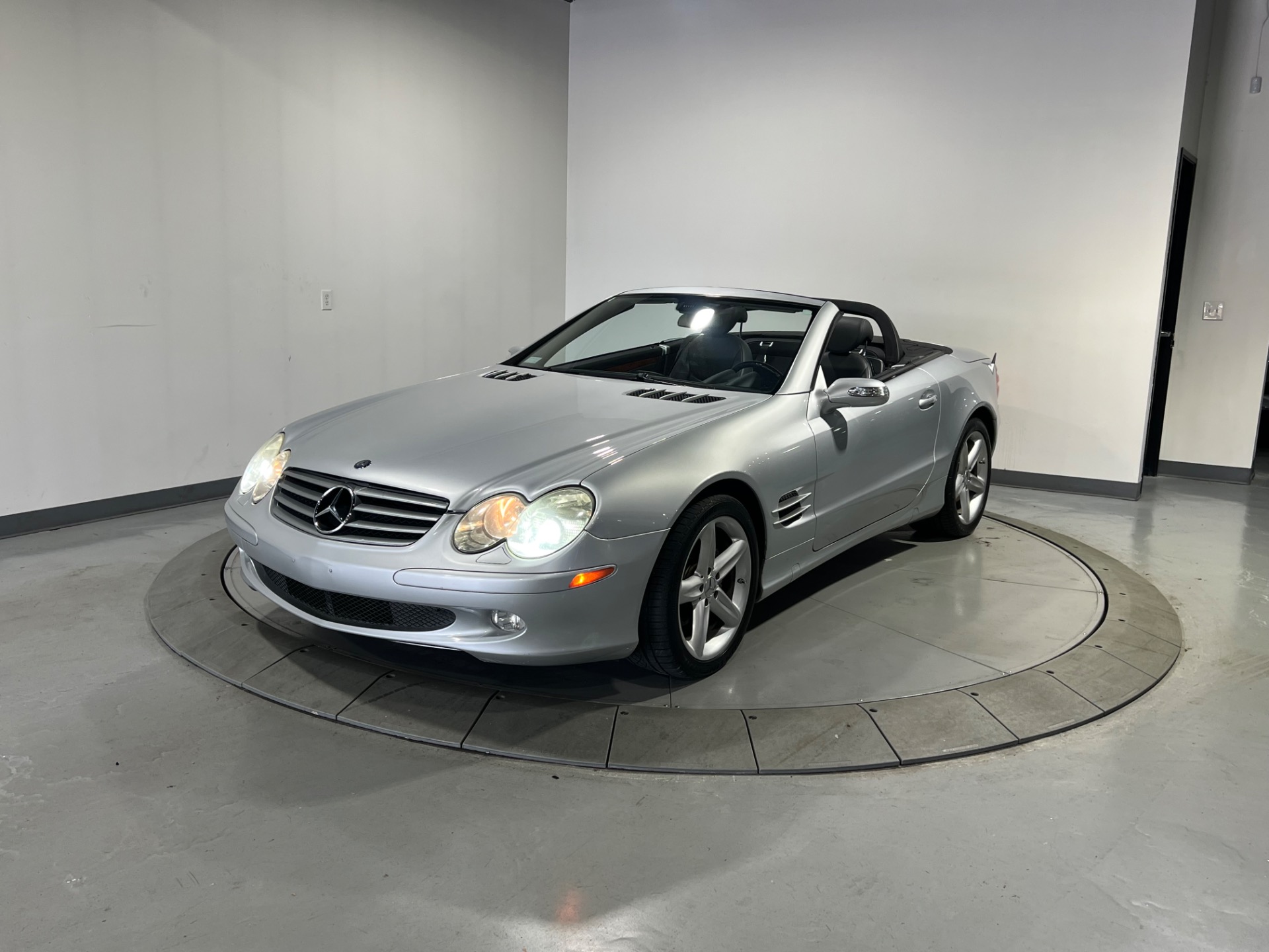2006 Mercedes Benz SL 500 photo 3