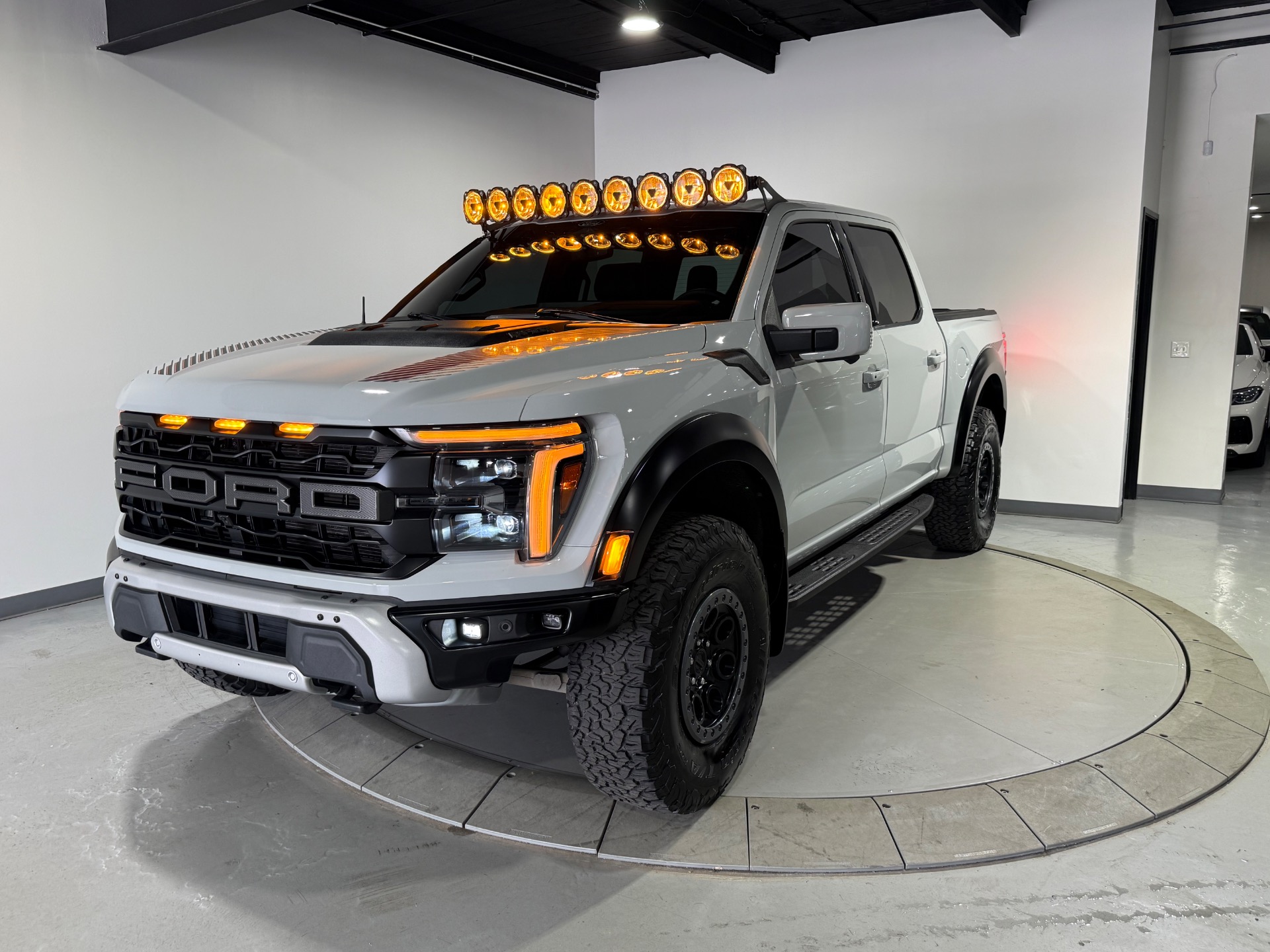 Used 2024 Avalanche Gray Ford F-150 RAPTOR SuperCrew 4x4 (802A) Raptor ...