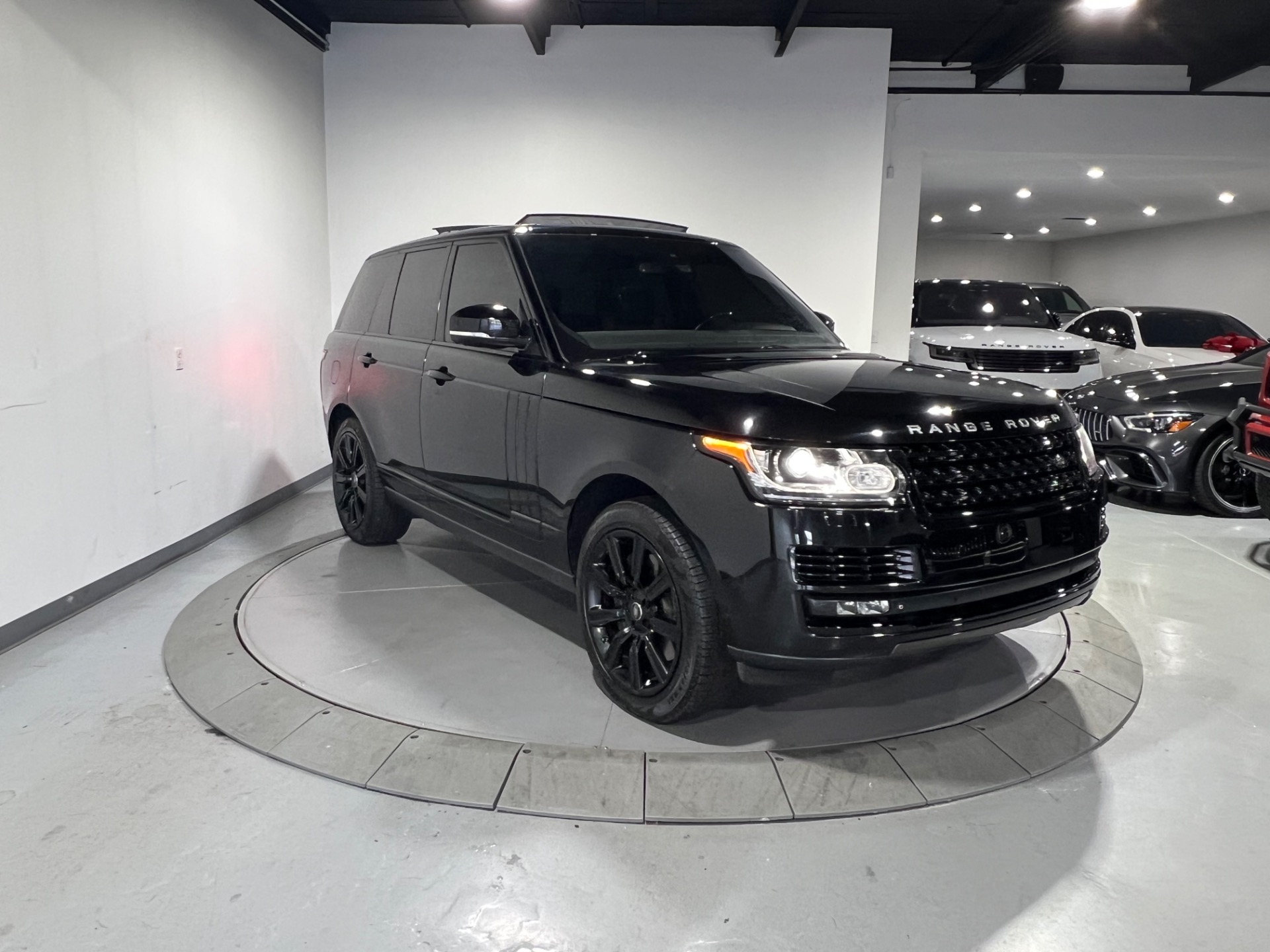2108 Range Rover Used 2015 Santorini Black Metallic Land Rover Range Rover V8 ...