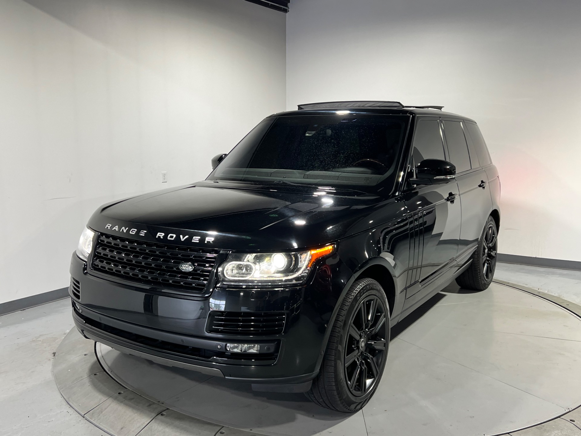 2108 Range Rover Used 2015 Santorini Black Metallic Land Rover Range Rover V8 ...