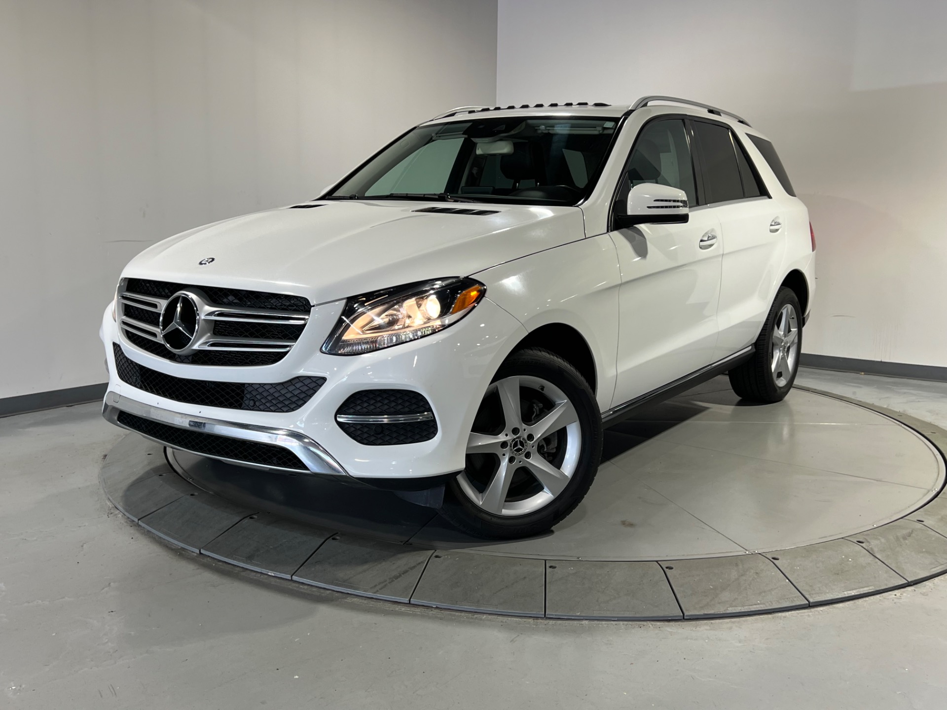 Used 2017 Polar White Mercedes Benz GLE 350 AWD GLE 350 4MATIC For Sale Used 2017 Polar White Mercedes Benz GLE 350 AWD GLE 350 4MATIC For Sale