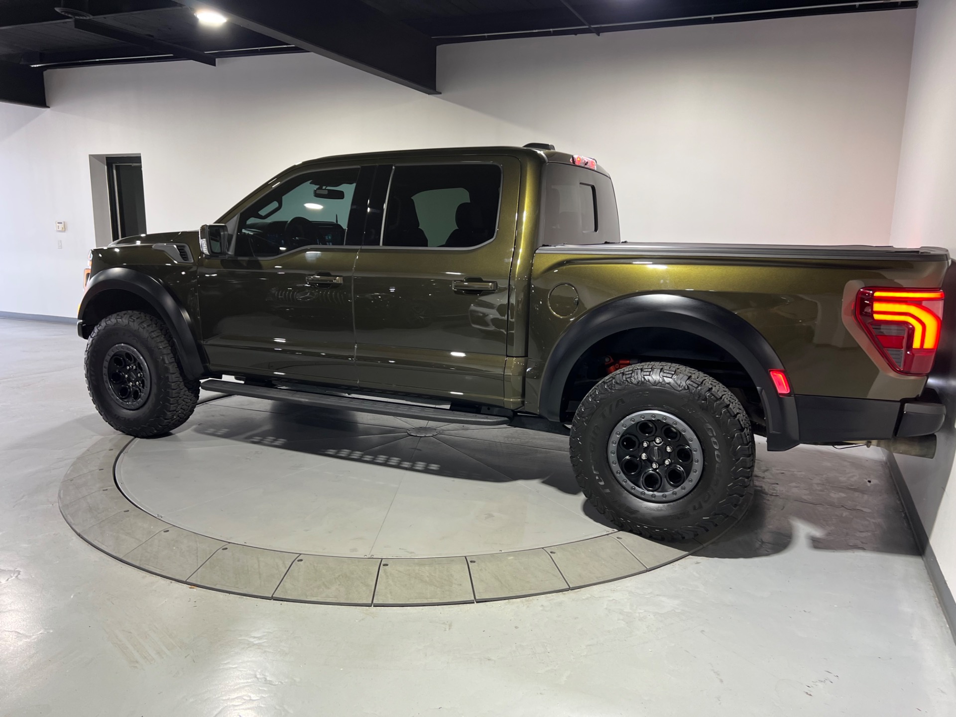 Used 2025 Shelter Green Ford F-150 RAPTOR SUPERCREW 4WD PPF Hard ...