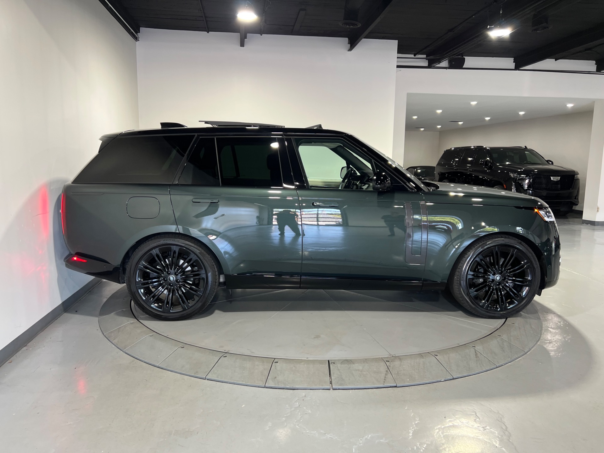 Terrific Belgravia Green Range Rover Gallery