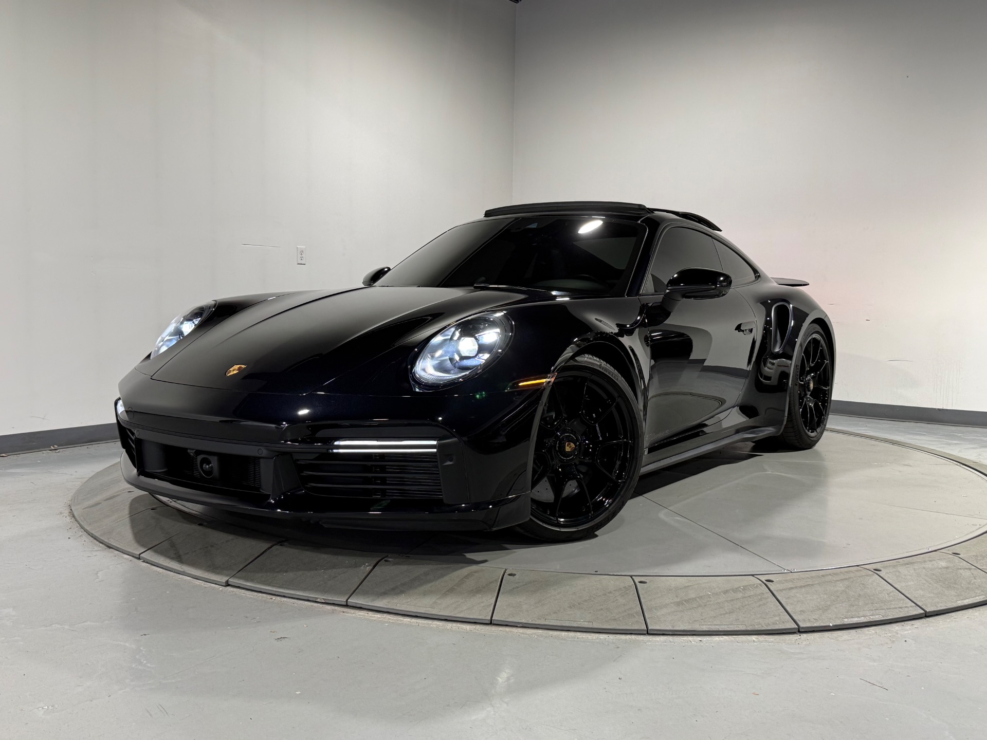Used 2022 Jet Black Metallic Porsche 911 TURBO S AWD COUPE 640hp