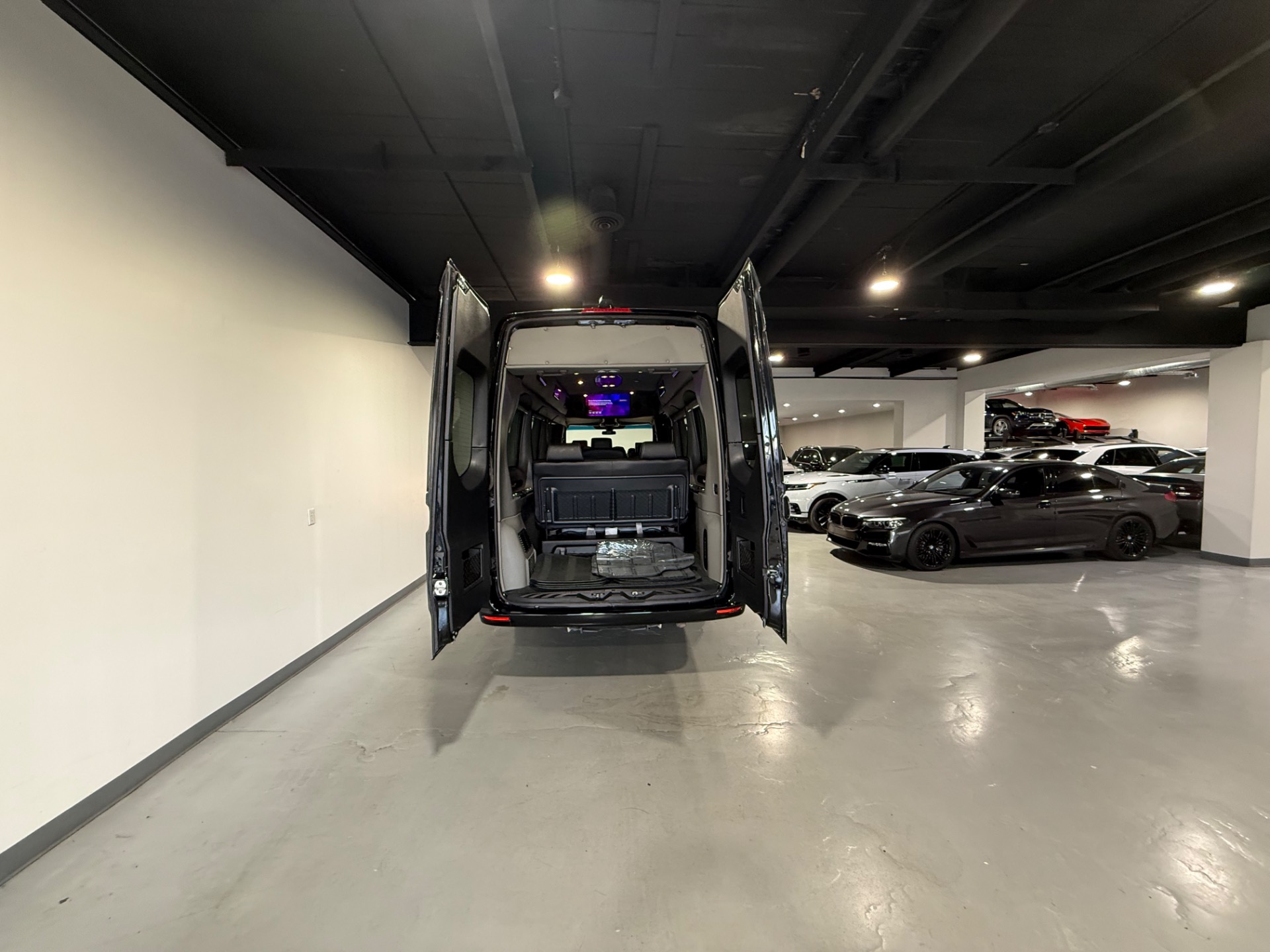Sprinter Dually Used 2020 Jet Black Mercedes-Benz Sprinter 3500 Dually 10 Passenger ...
