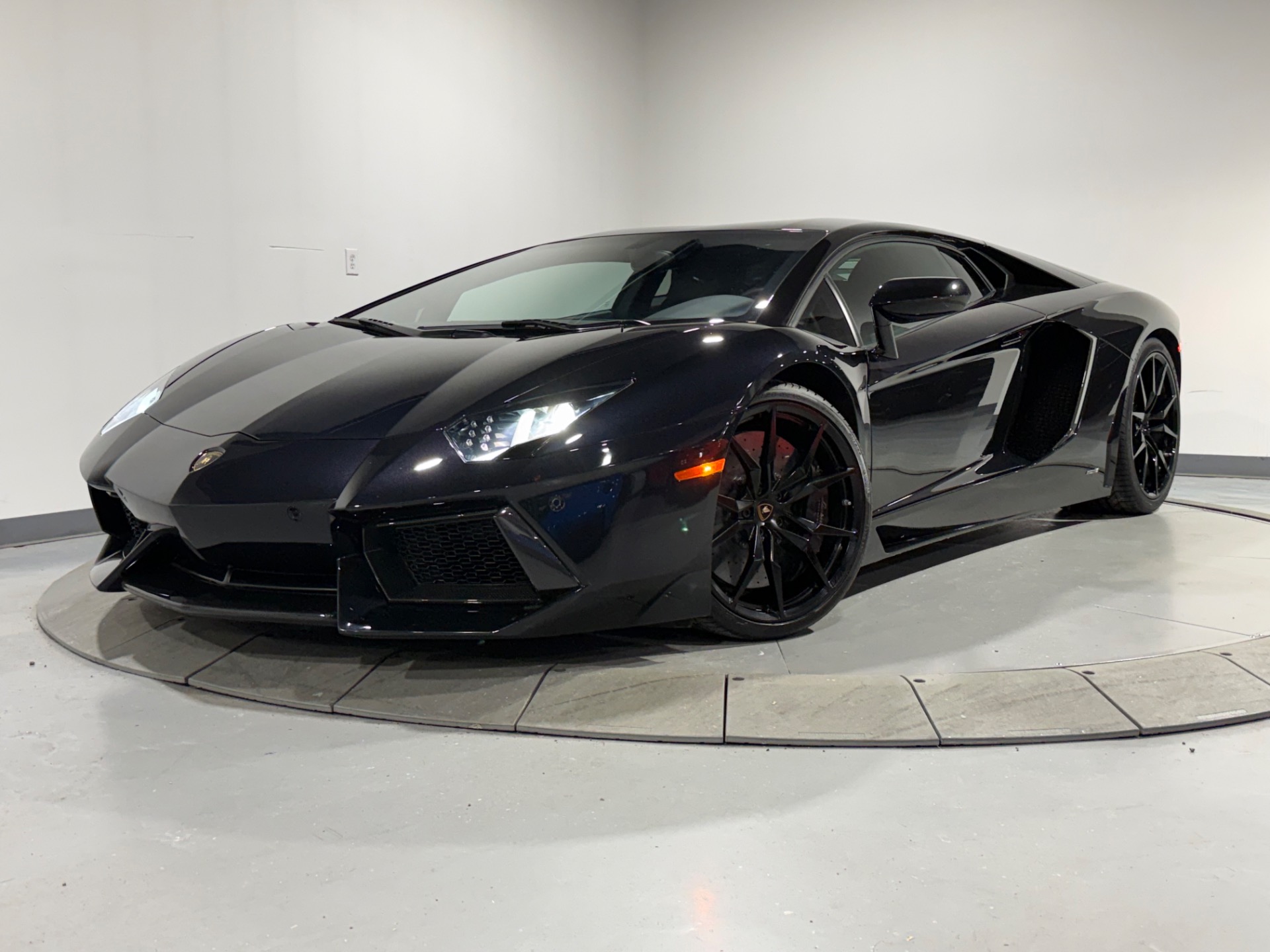2014 Lamborghini Aventador LP 700-4's photo