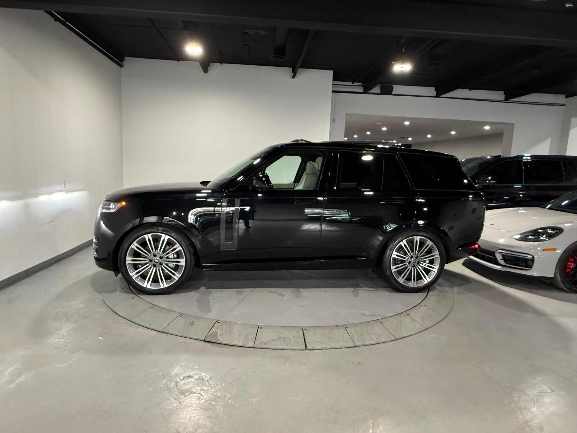Prime Rover Used 2025 Santorini Black Metallic Land Rover Range Rover P400 AWD P400 ...