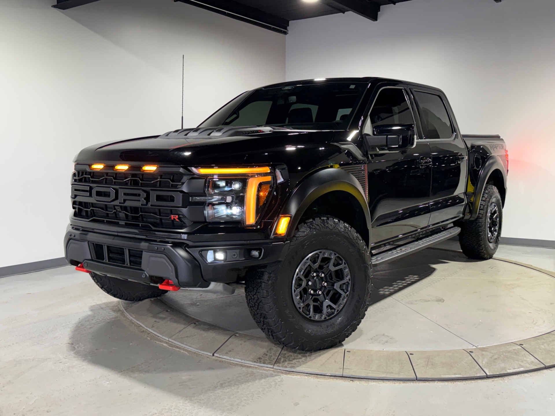 Used 2025 Agate Black Ford F-150 RAPTOR R 4WD CREW Raptor For Sale