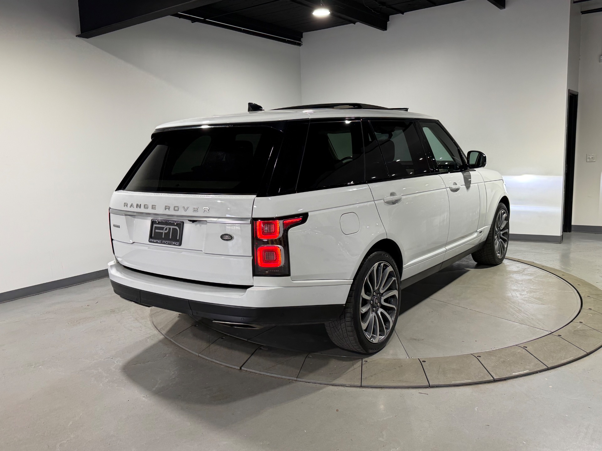 Prime Rover Used 2018 Fuji White Land Rover Range Rover V8 SUPERCHARGED LWB AWD ...