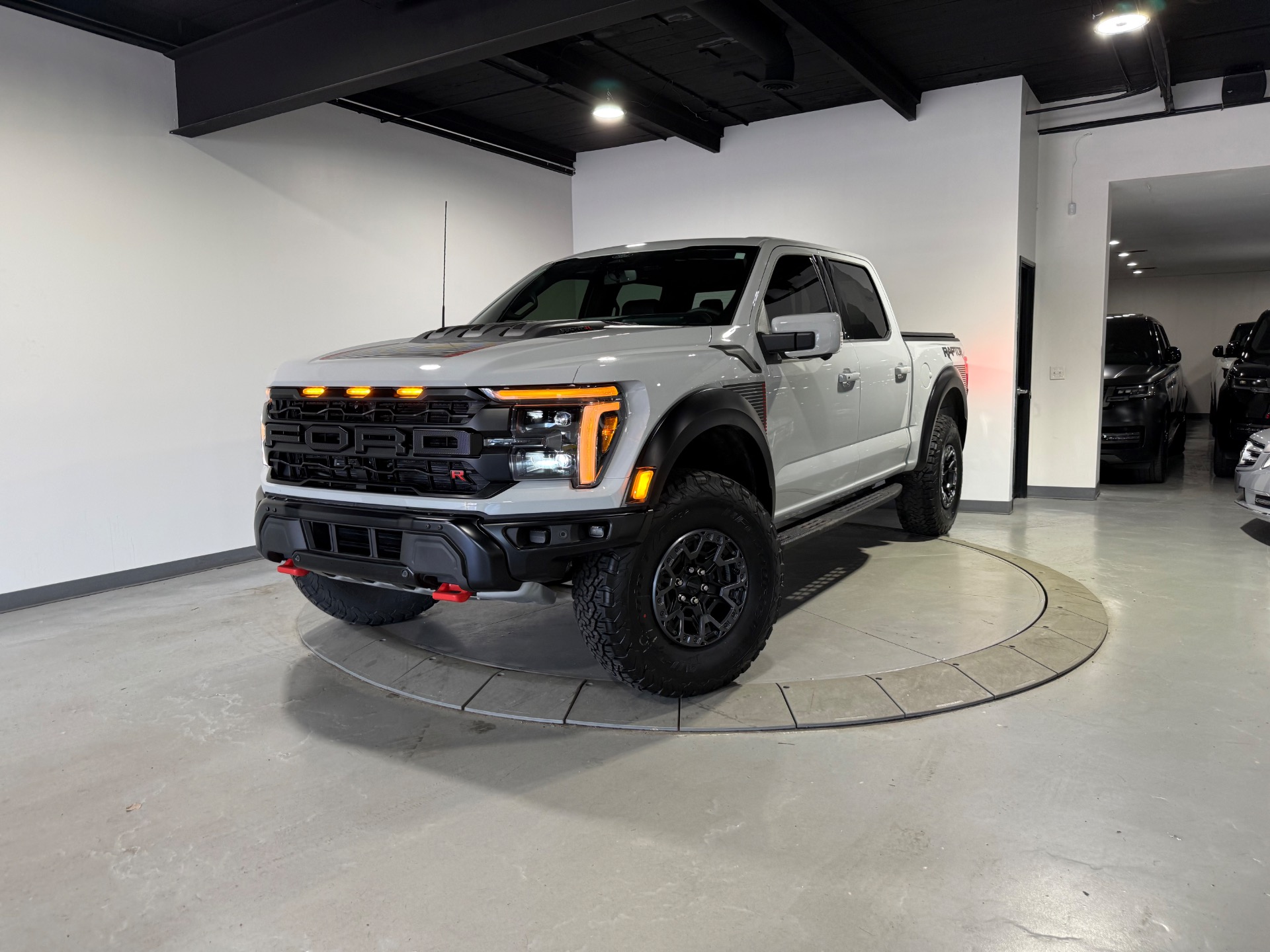 Avalanche Gray Raptor R Used 2026 Avalanche Gray Ford F-150 RAPTOR R 4WD CREW Raptor For Sale ...