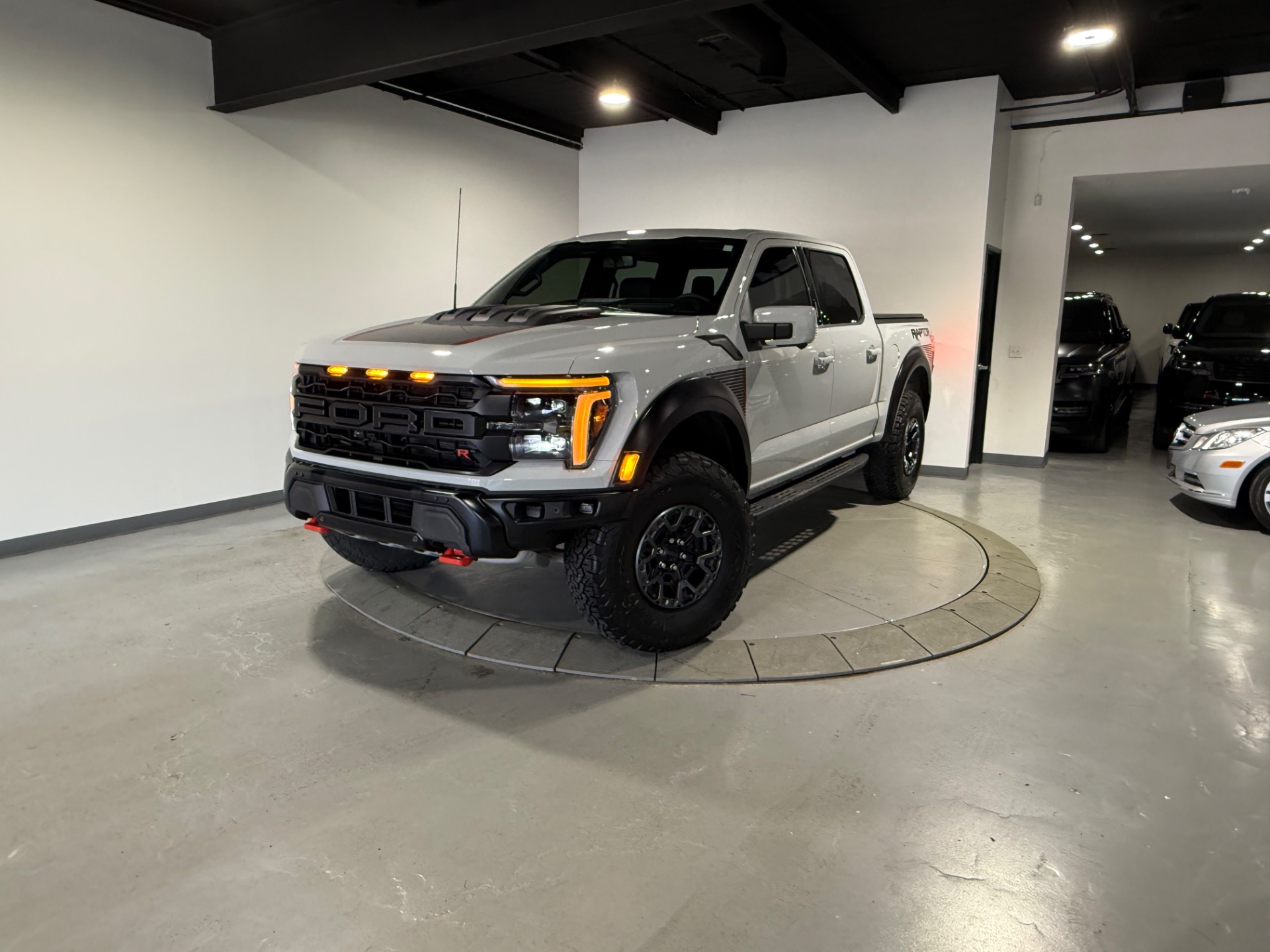 Avalanche Gray Raptor R Used 2026 Avalanche Gray Ford F-150 RAPTOR R 4WD CREW Raptor For Sale ...