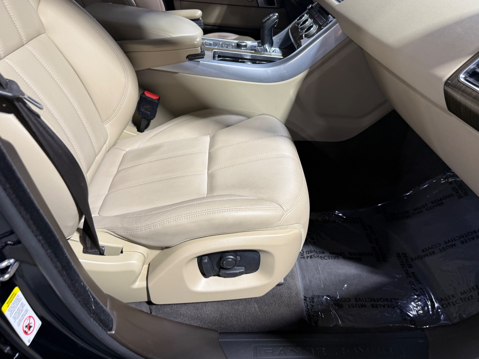 2017 Land Rover Range Rover Sport SE - Photo 25