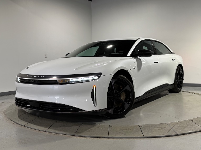 2024 Lucid Air Touring's photo