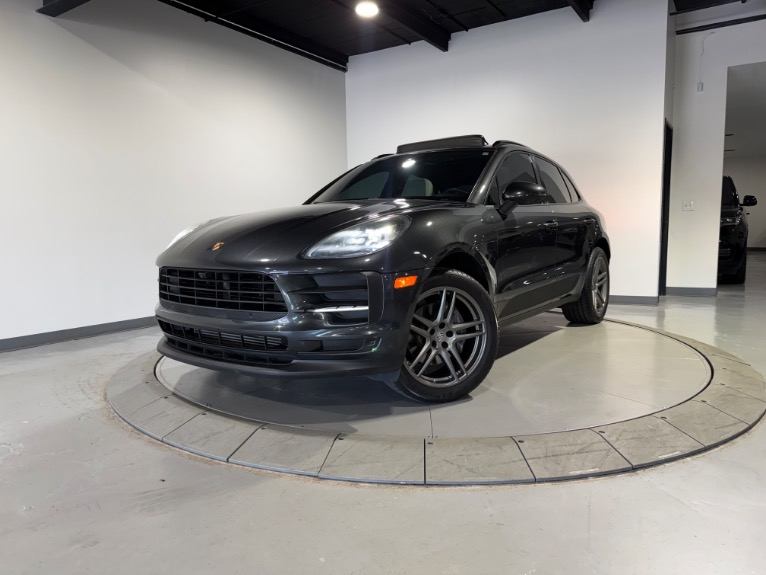 2021 Porsche Macan -'s photo