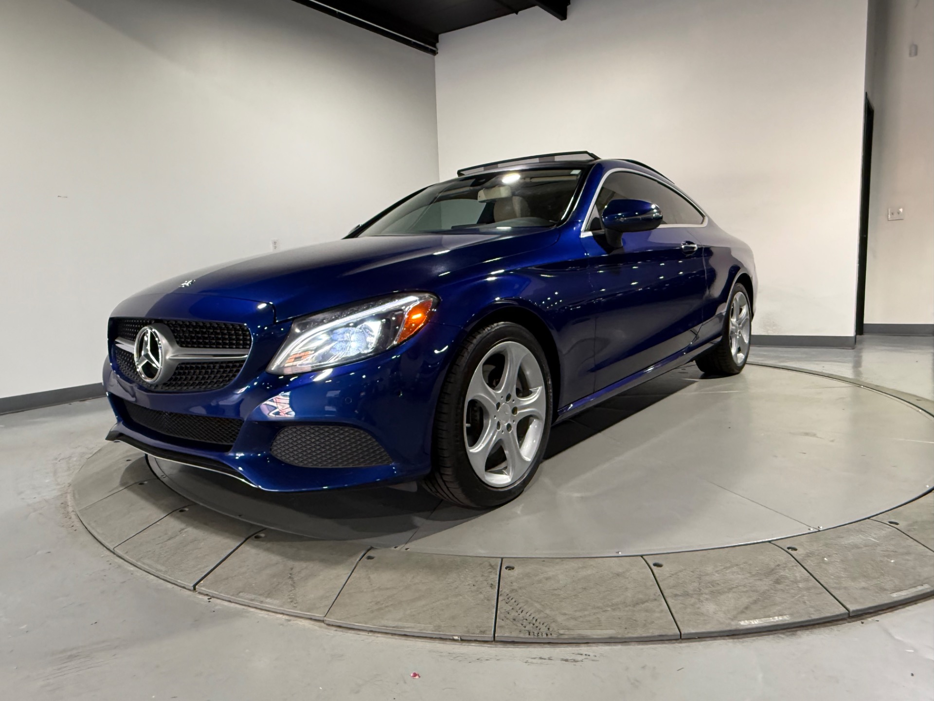 2017 Mercedes-Benz C-Class C300 - Photo 4