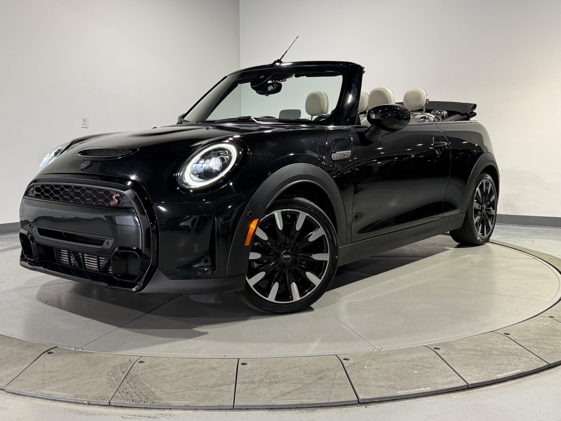 2024 MINI Convertible S